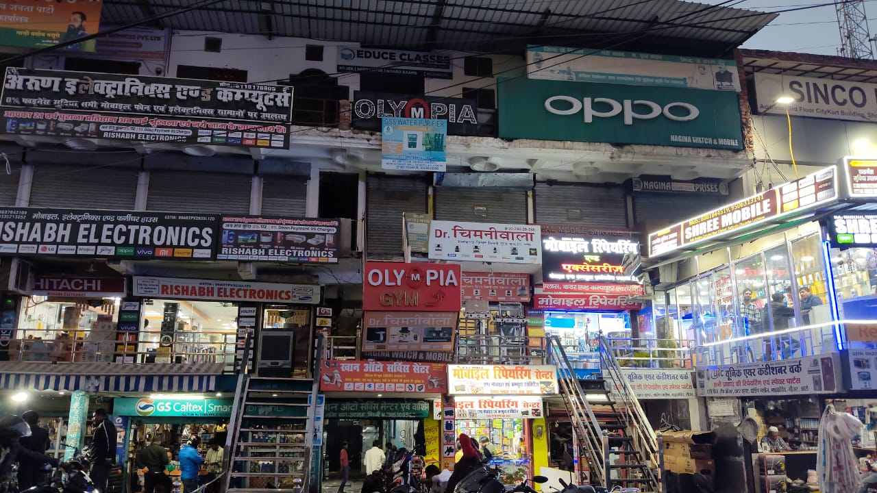 Shops for Sale in Lucknow — photo 1