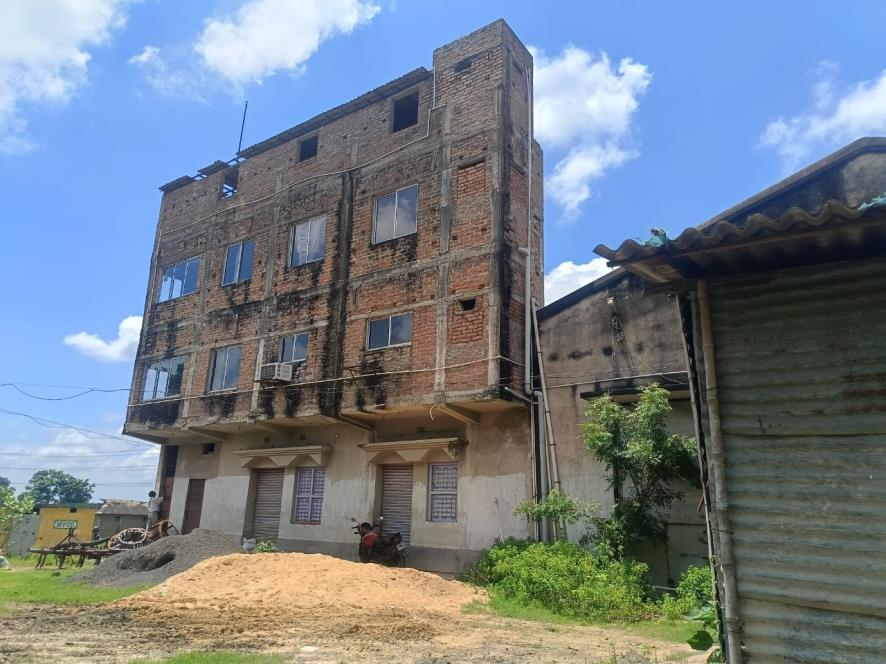 Industrial Plot with Factory Building for Sale in Burdwan — photo 1