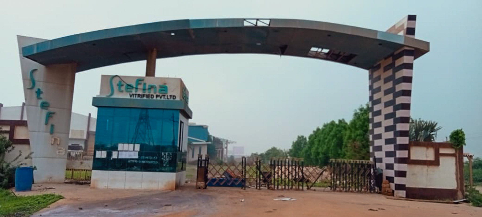 Industrial Plot with Factory Building for Sale in MORBI, Morbi — photo 1