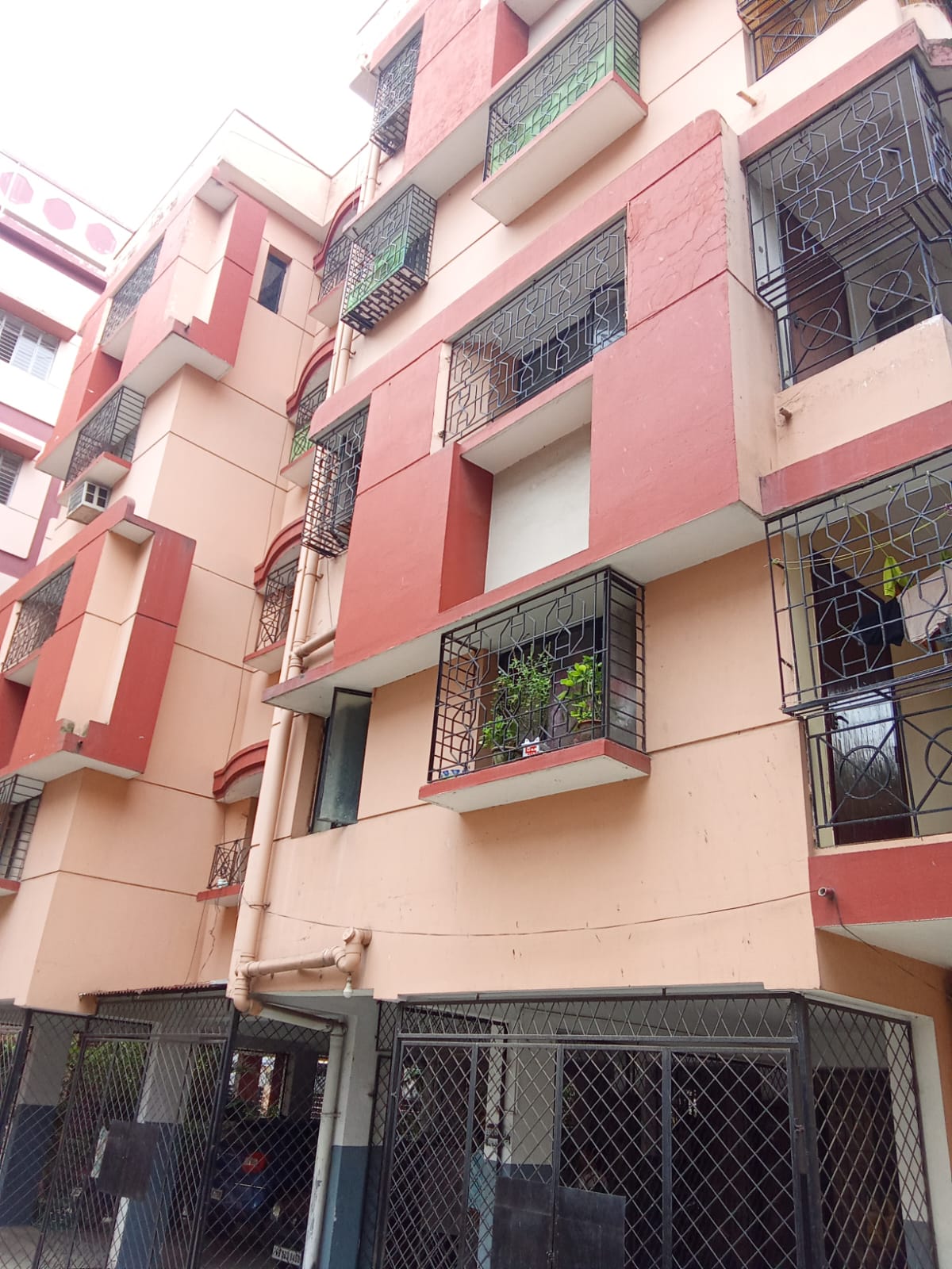 3 BHK Flat for Sale in SHUBHA APARTMENT, Parnasree Pally Road, Kolkata — photo 7