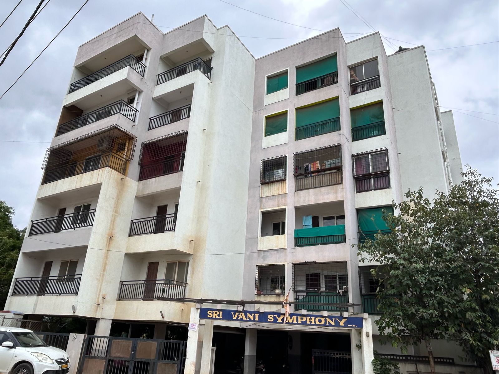 Flat for Sale in Bengaluru — photo 2