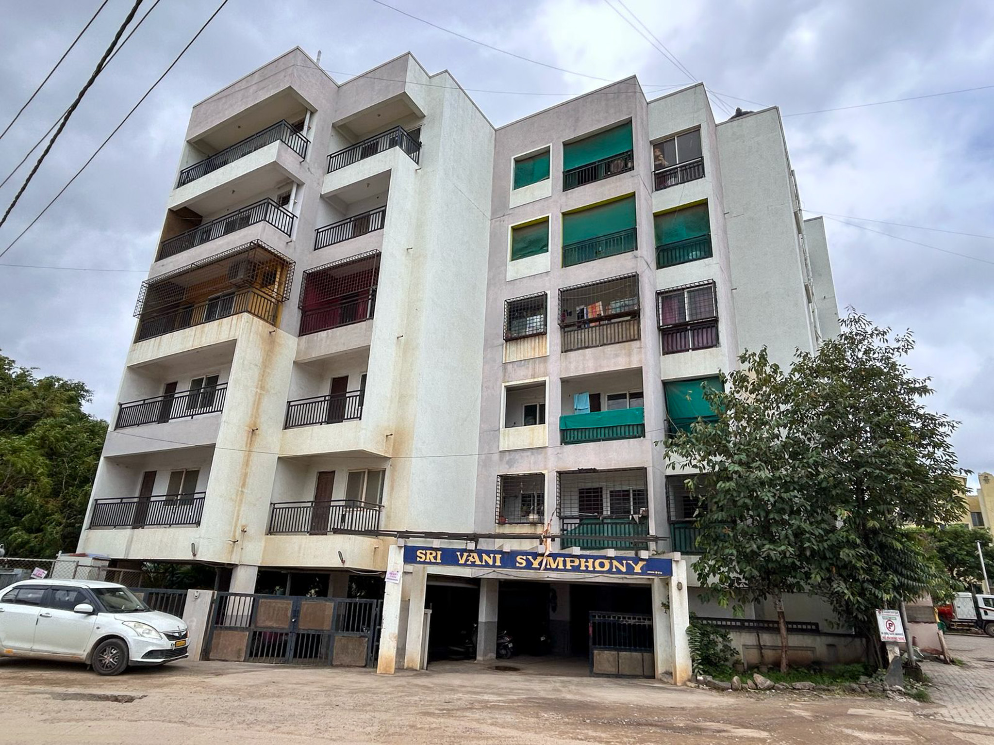 Flat for Sale in Bengaluru — photo 1