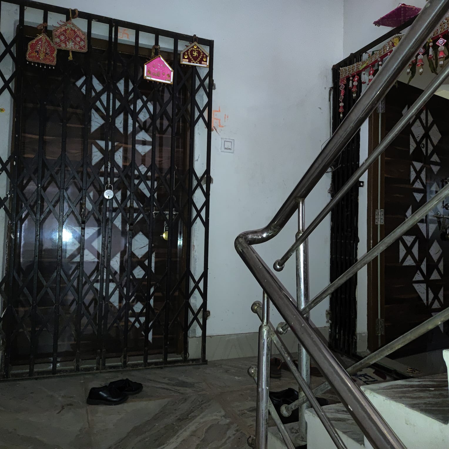 4 BHK Flat for Sale in MATRI BHAVAN APARTMENT, NEAR NANDAN KANAN DURGA MANDIR AND JYOTI BANQUET HALL, Uttarpara Kotrung — photo 3