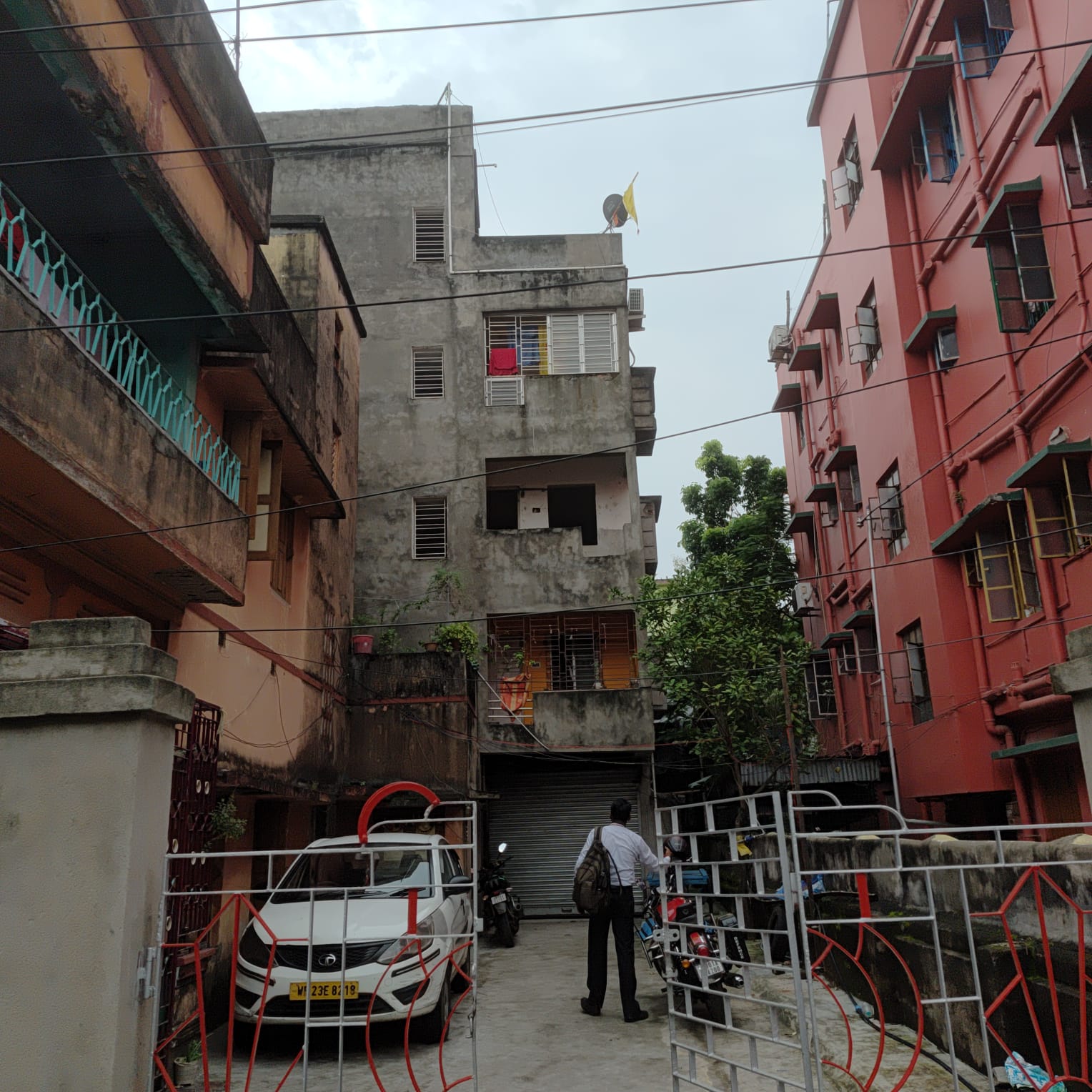 4 BHK Flat for Sale in MATRI BHAVAN APARTMENT, NEAR NANDAN KANAN DURGA MANDIR AND JYOTI BANQUET HALL, Uttarpara Kotrung — photo 17