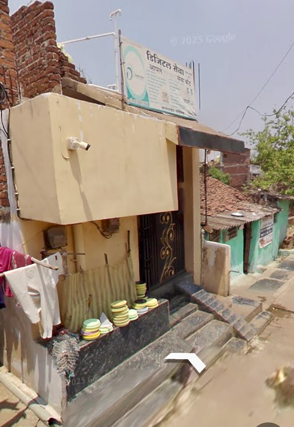 Individual House for Sale in Gondia — photo 1