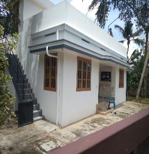 Individual House for Sale in Karakulam — photo 1