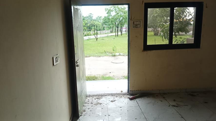 Individual House for Sale in Palsana, Baben — photo 6
