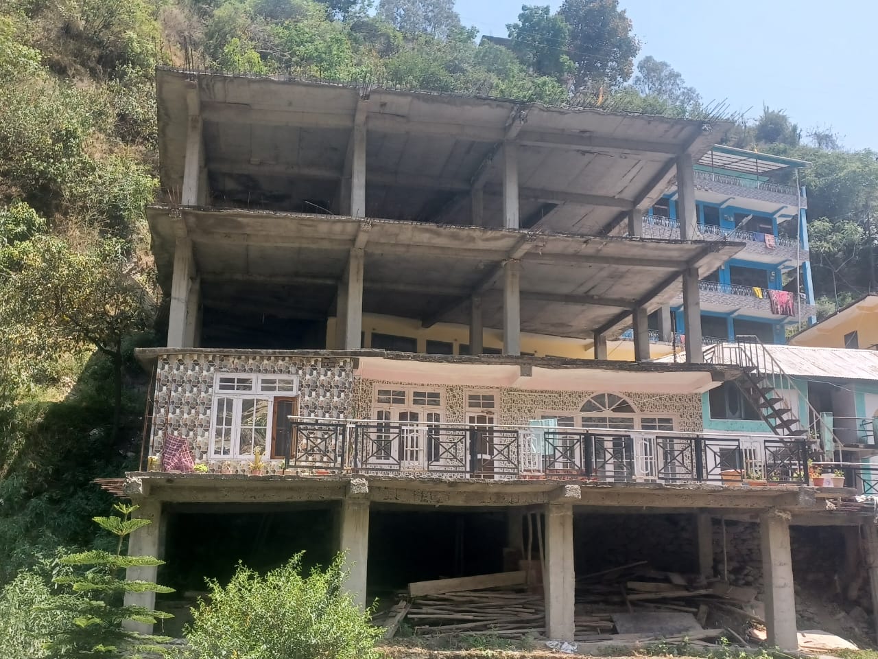 Individual House for Sale in Kullu — photo 1