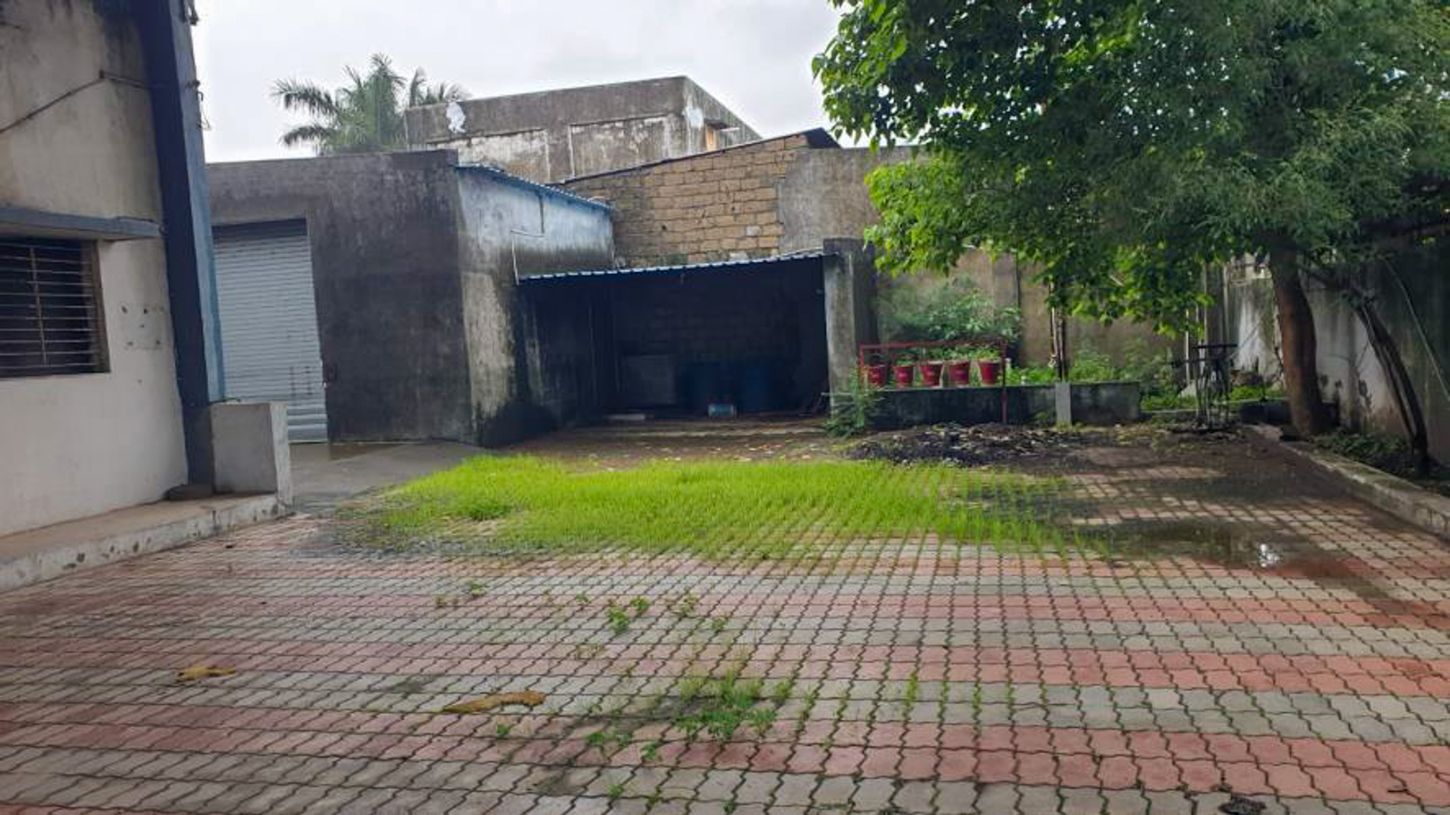 Industrial Plot with Factory Building for sale in Junagadh Sukhpur Highway Rajkot — photo 1