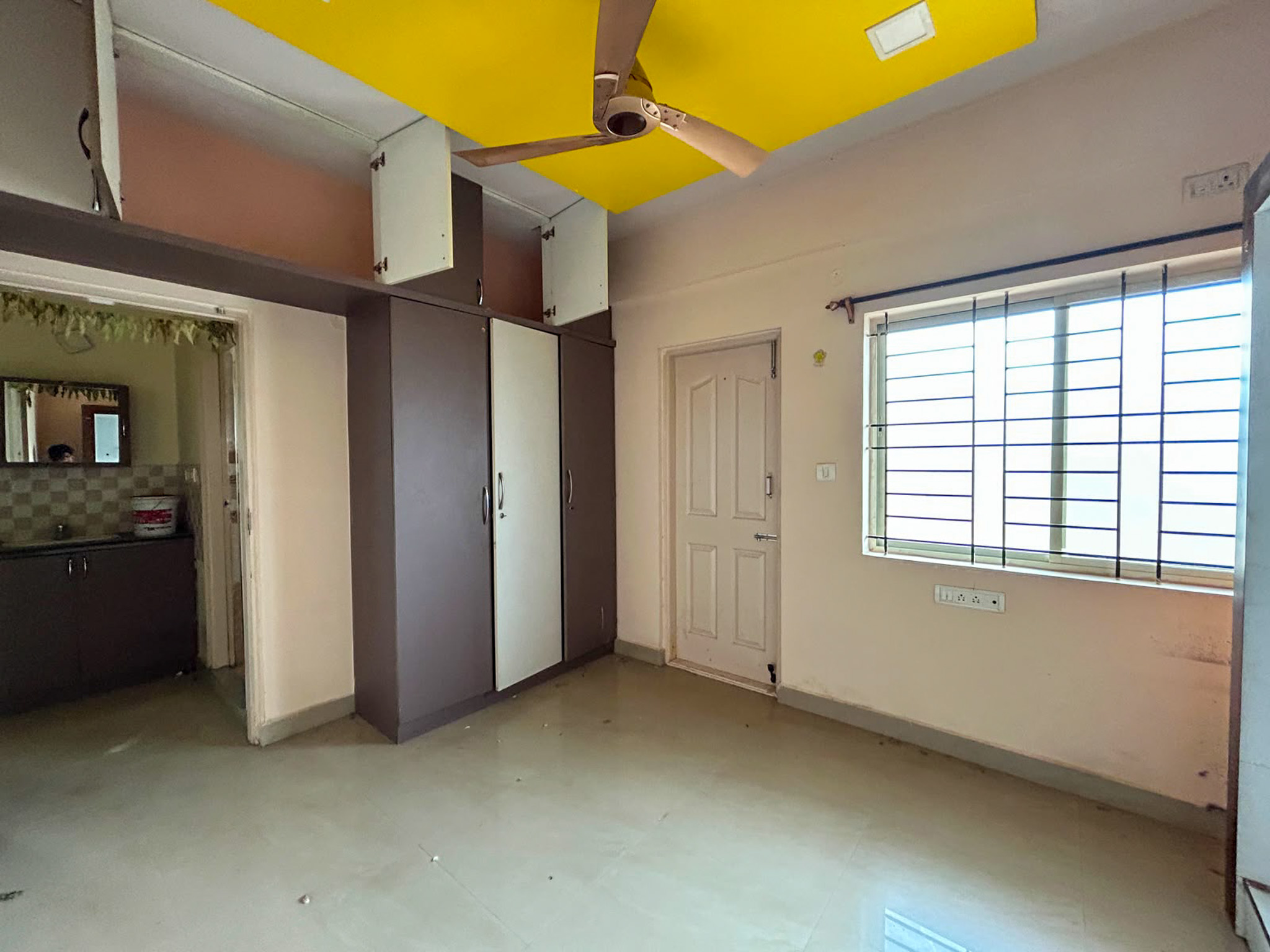 3 BHK Flat for sale in PRAKRUTHI ENCLAVE, Krishnarajapuram Bengaluru — photo 7