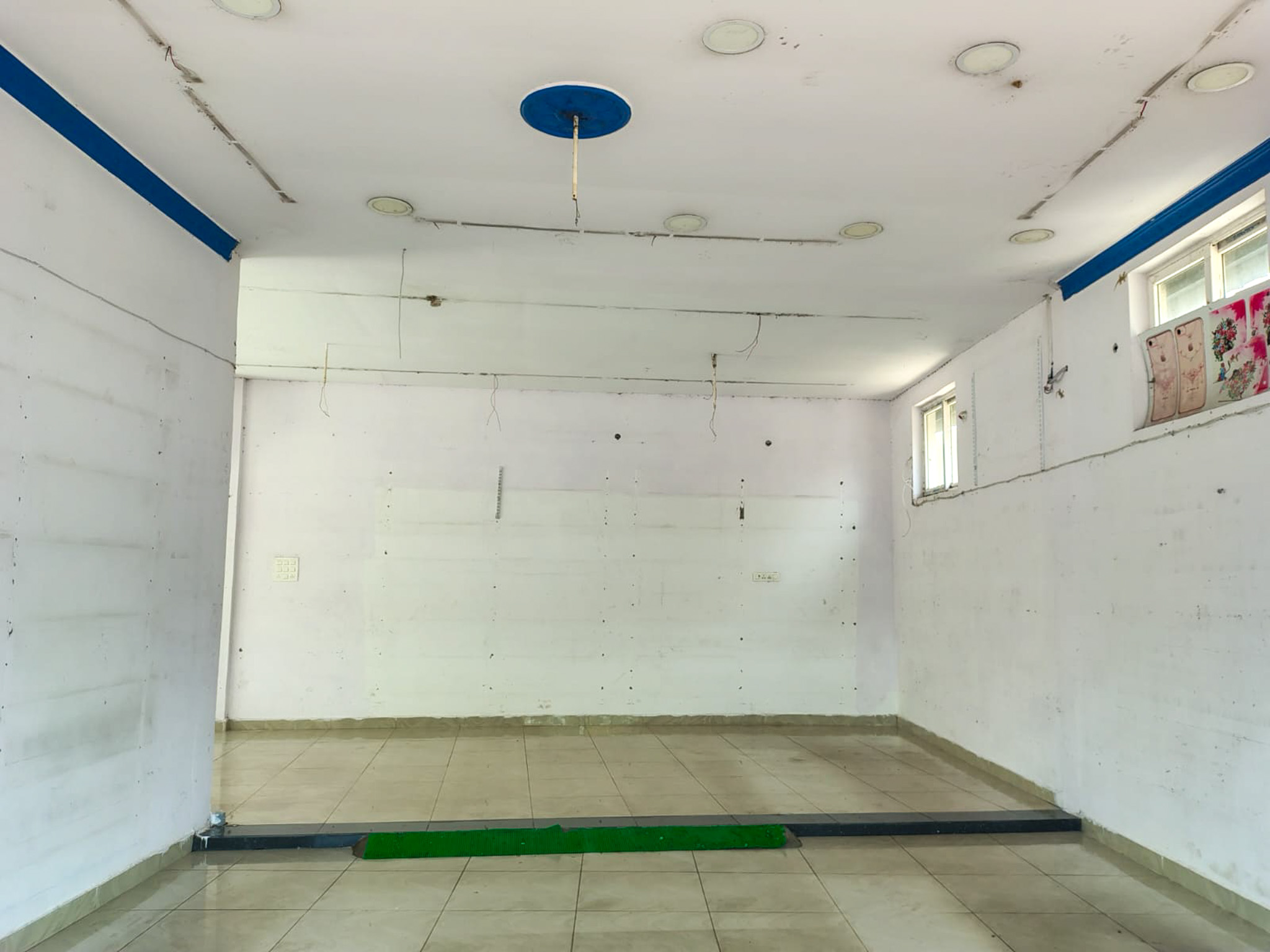 305 square yard Shops for sale in ELURU ROAD, GUNADALA, VIJAYAWADA Vijayawada — photo 3