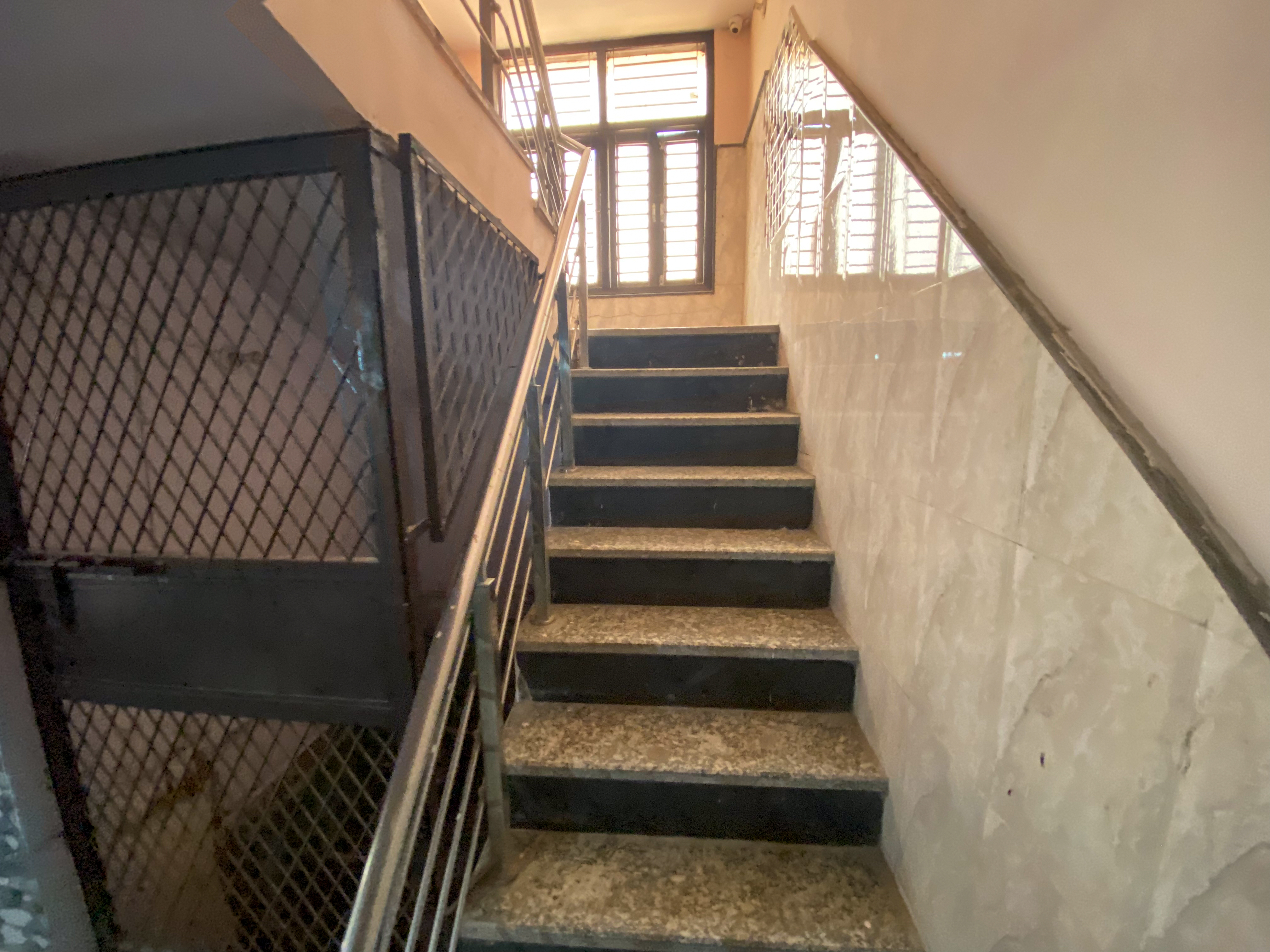 Flat for sale in Mohan Garden, Uttam Nagar, New Delhi New Delhi — photo 3