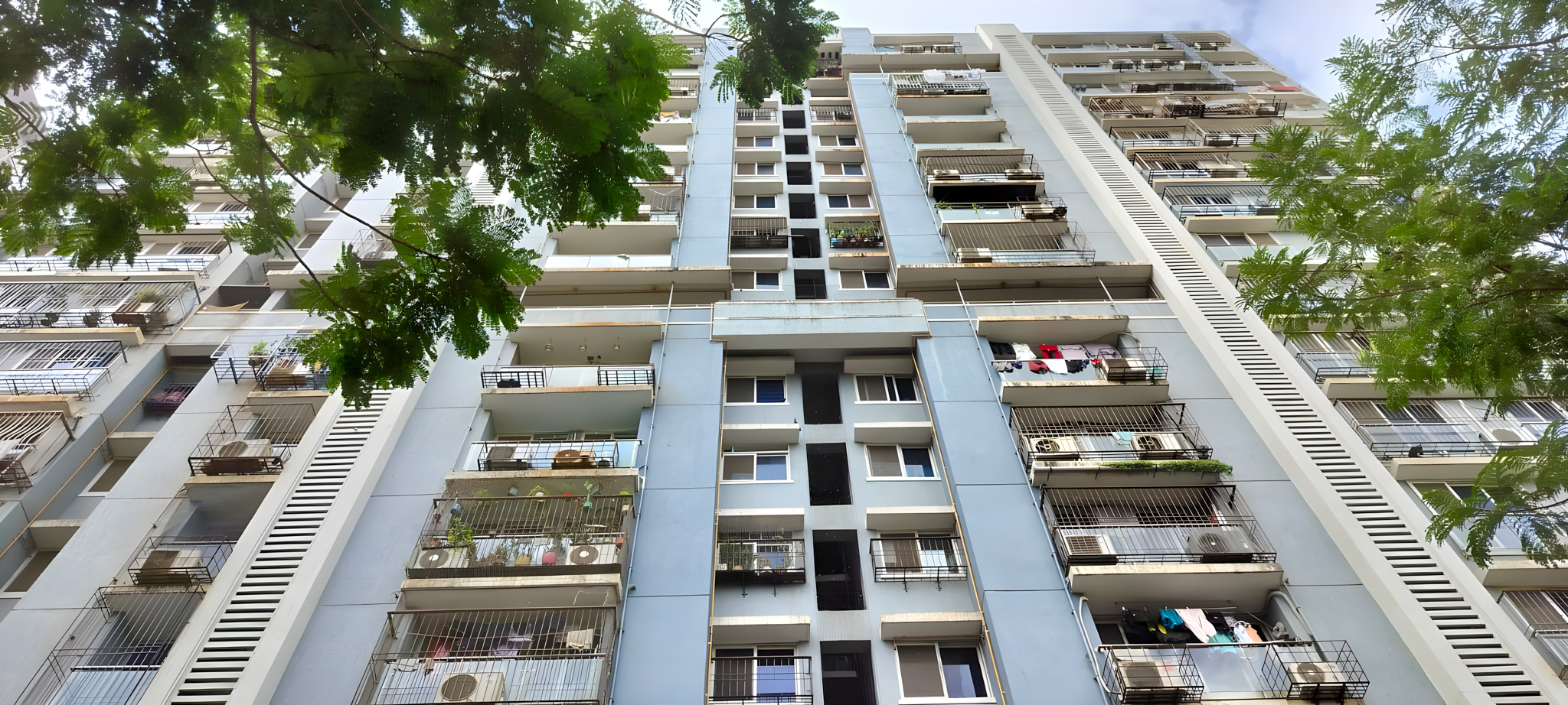 1 BHK Flat for sale in Platinum tower, D N NAGAR Mumbai — photo 2