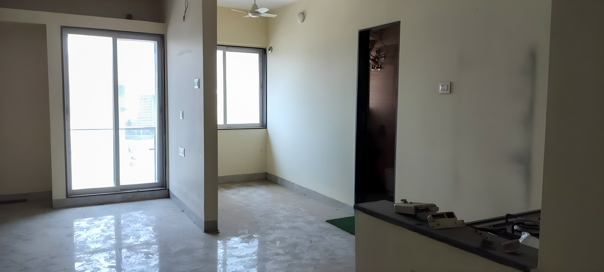 1 BHK Flat for sale in Platinum tower, D N NAGAR Mumbai — photo 4