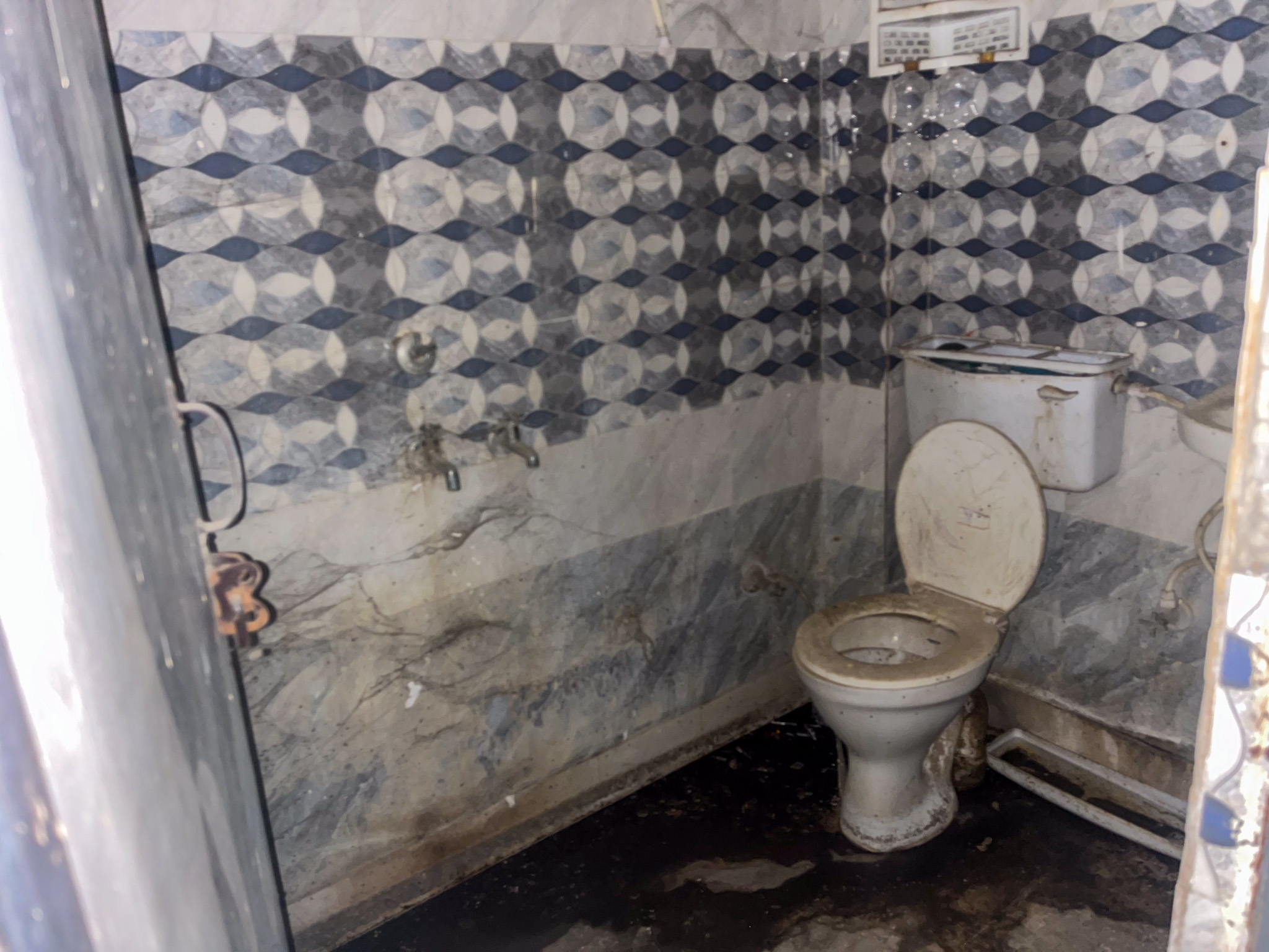 57 square meter Flat for sale in Ghaziabad — photo 5