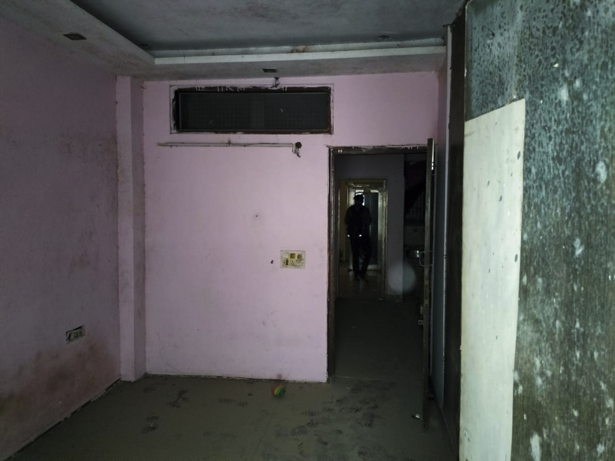 450 square feet Flat for sale in New Delhi — photo 13