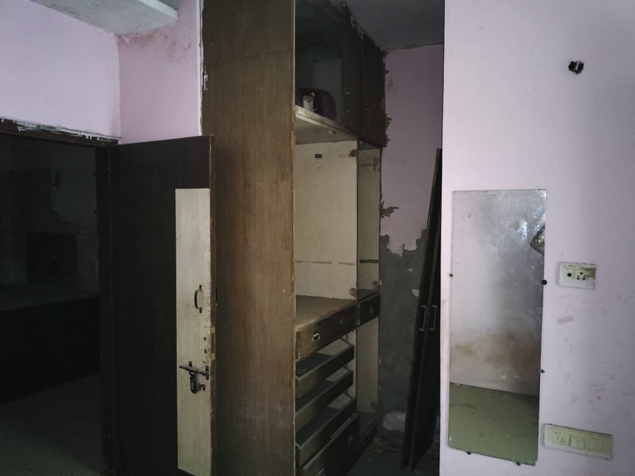 450 square feet Flat for sale in New Delhi — photo 17