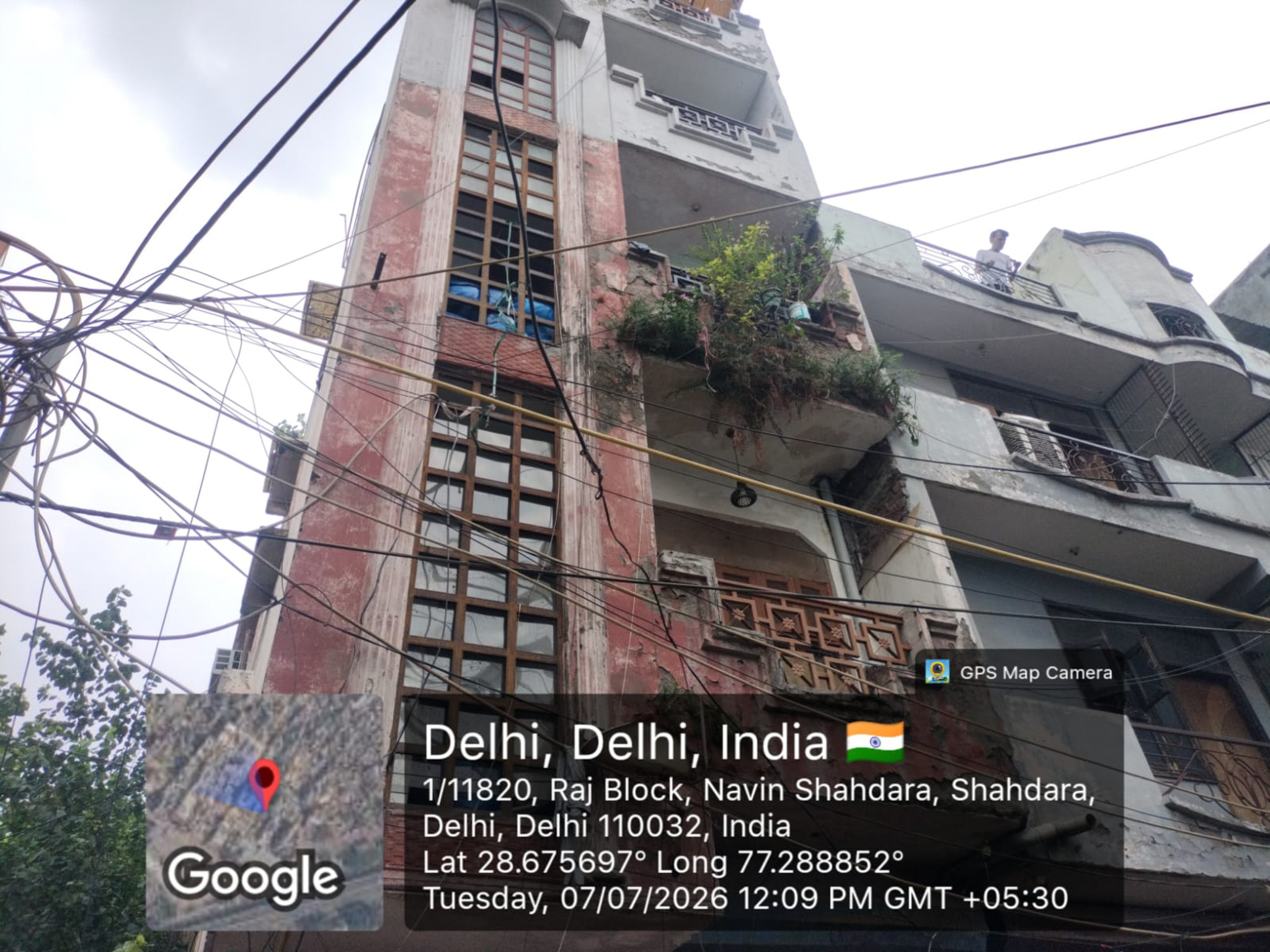 369 square feet Flat for sale in New Delhi — photo 1