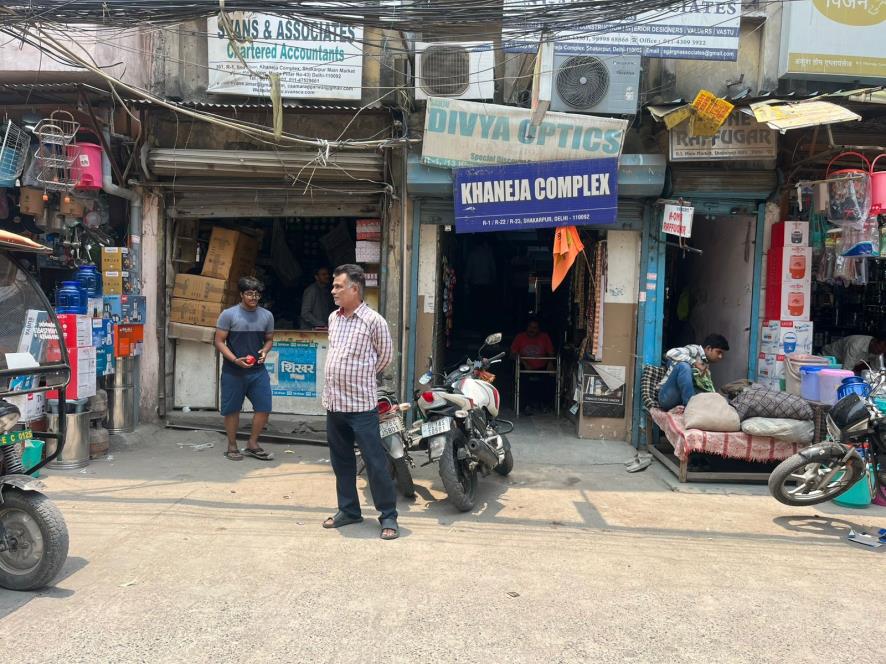 Shops for sale in commercial area shop New Delhi — photo 2