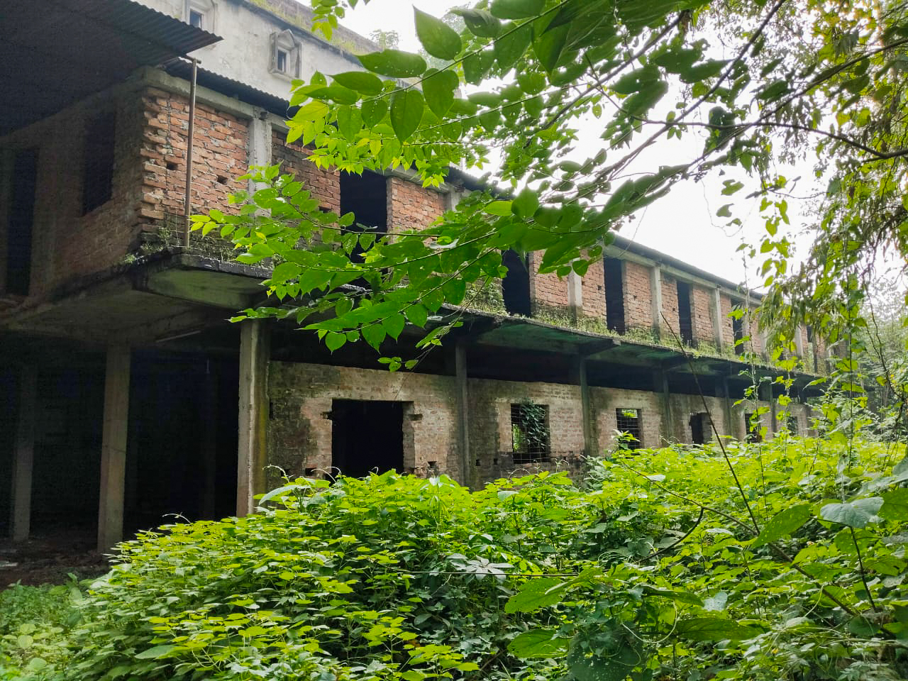 Godowns for sale in Balurghat — photo 19