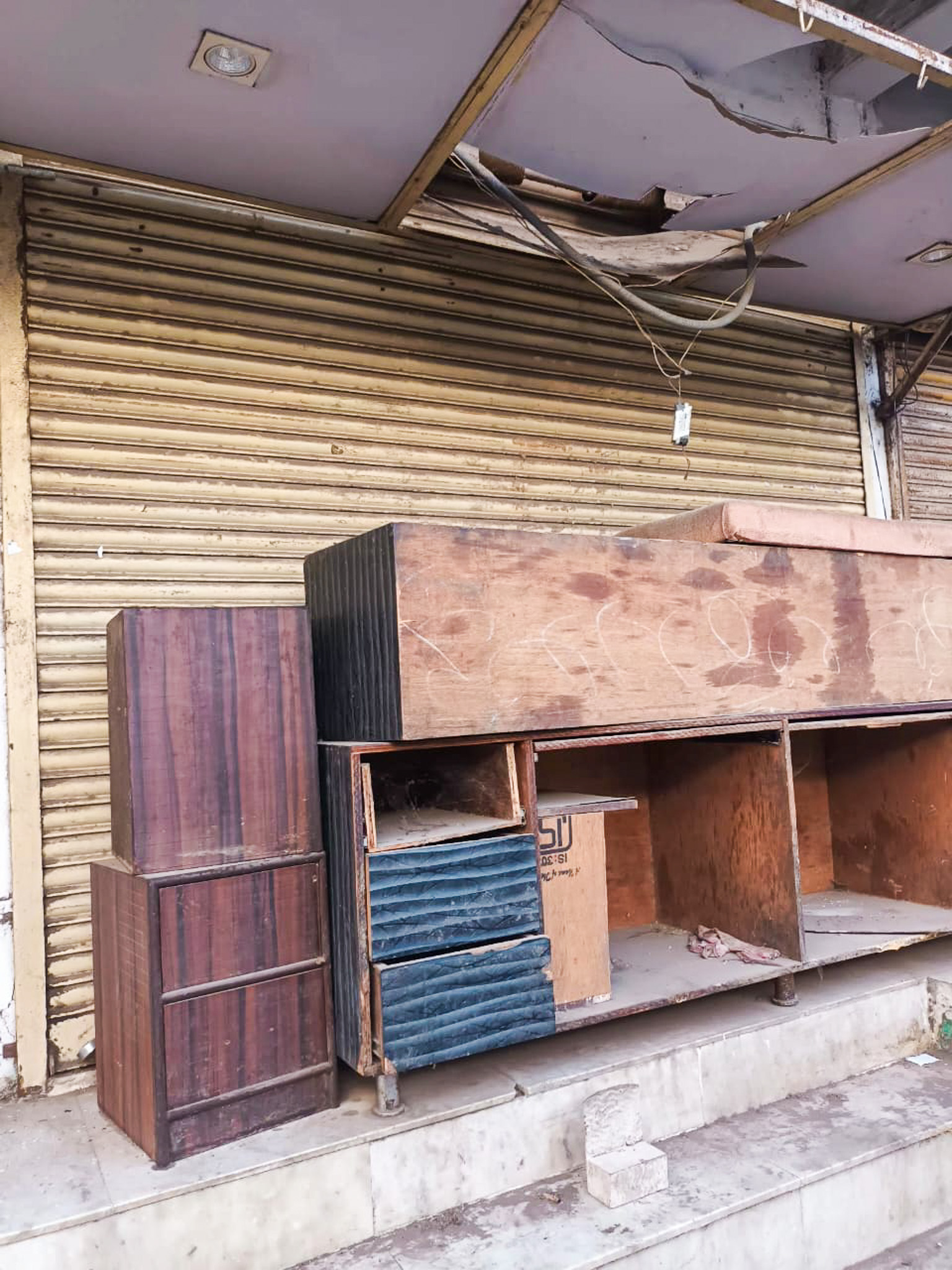 Shops for sale in VADODARA Vadodara — photo 1