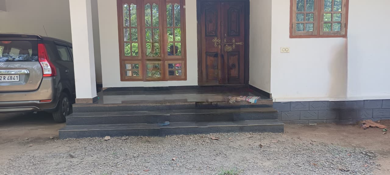 39.9 square feet Individual House for sale in Kattappana