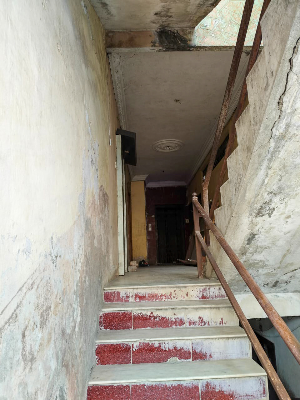 Flat for sale in Khatiwala Tank Indore — photo 4