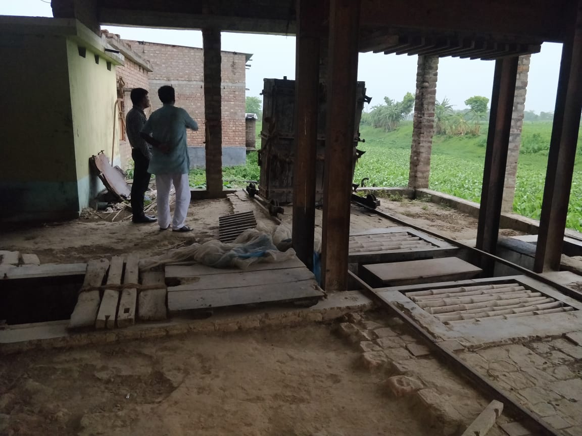 Individual House for sale in Berhampore