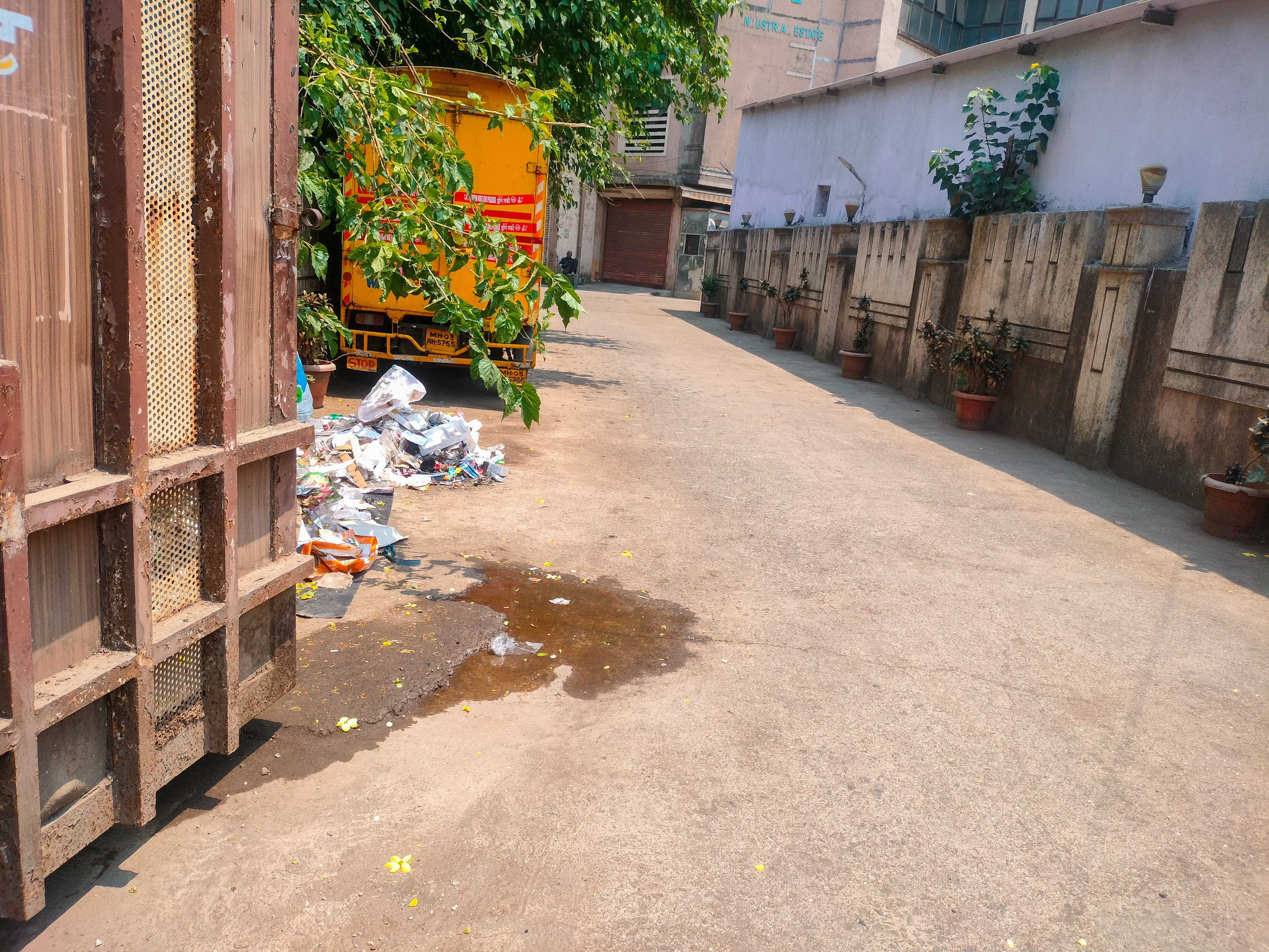 851 square feet Shops for sale in Ulhasnagar — photo 6