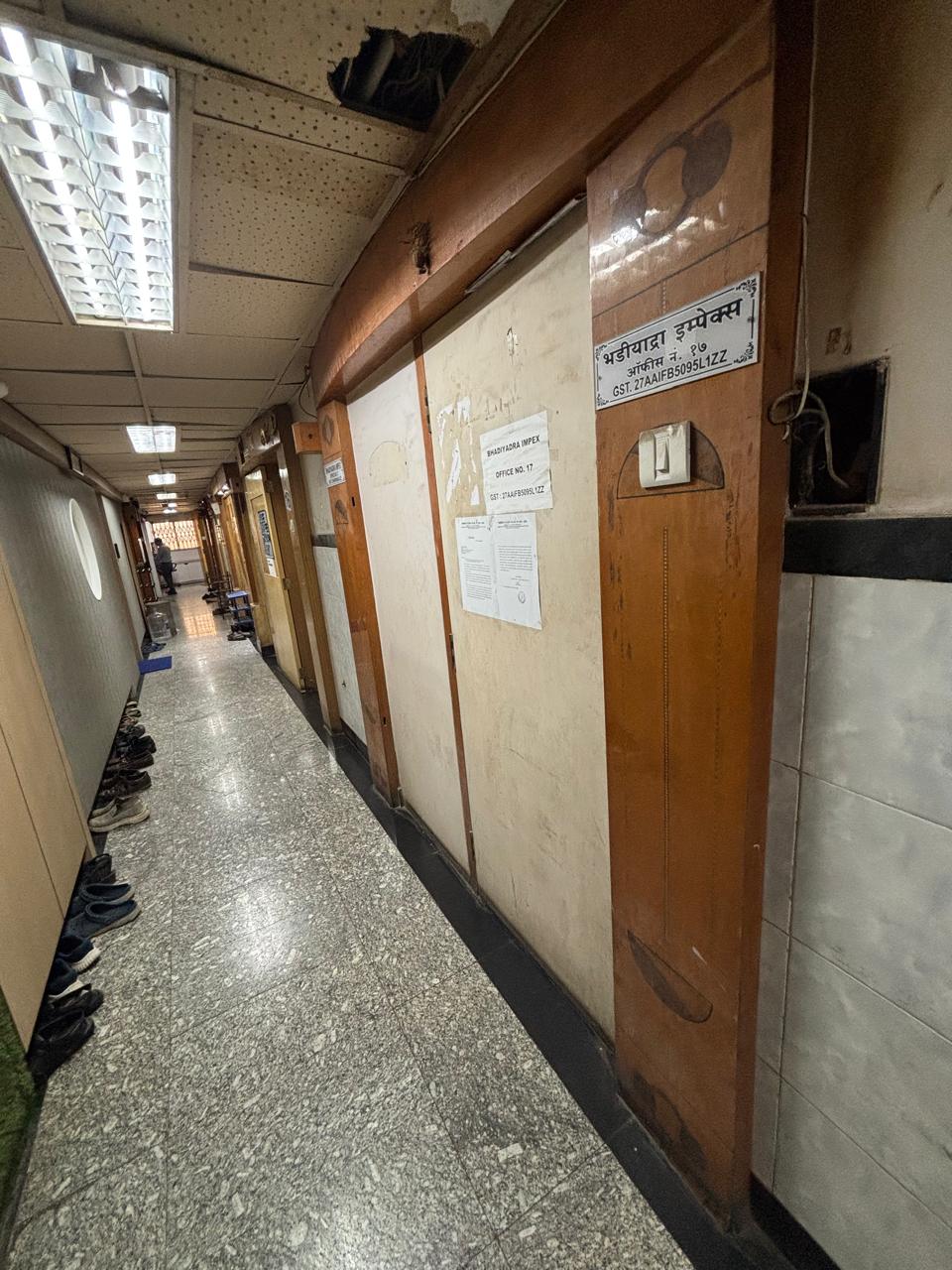 19.51 square meter Office for sale in Opera House Mumbai — photo 4