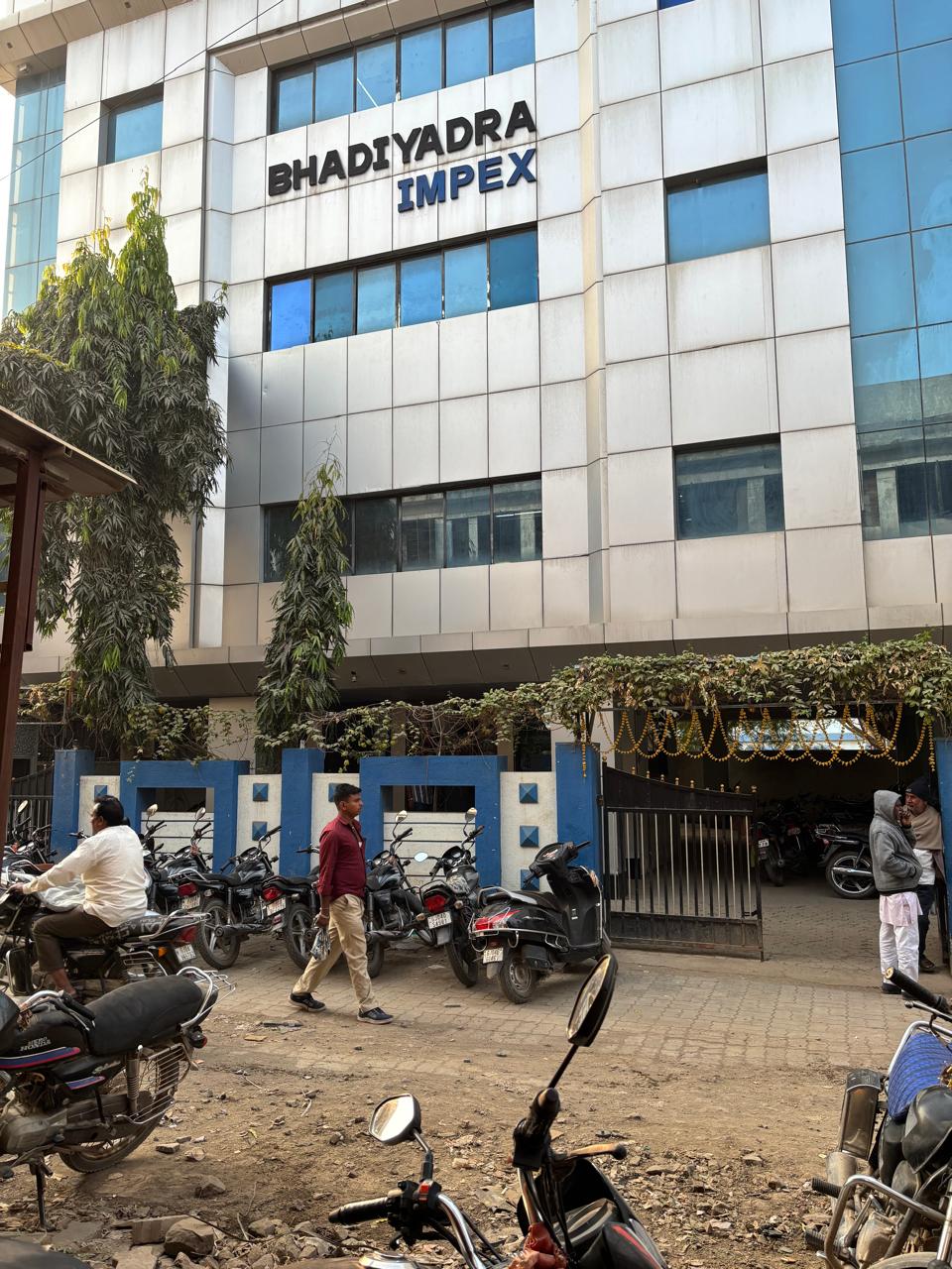 691.49 square meter Shed with Plant and Machinery for sale in Bhavnagar Palitana