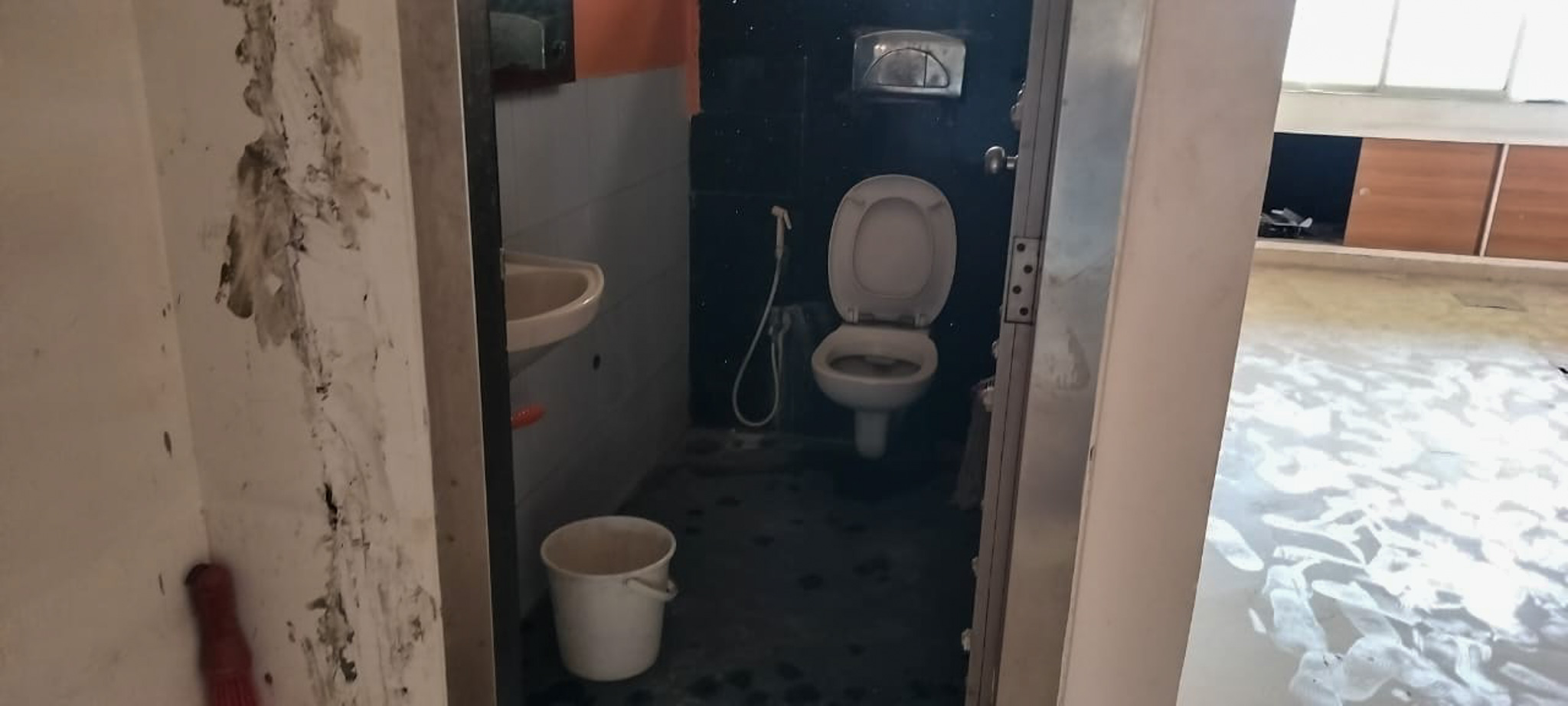 276 square feet Flat for sale in Mumbai — photo 1