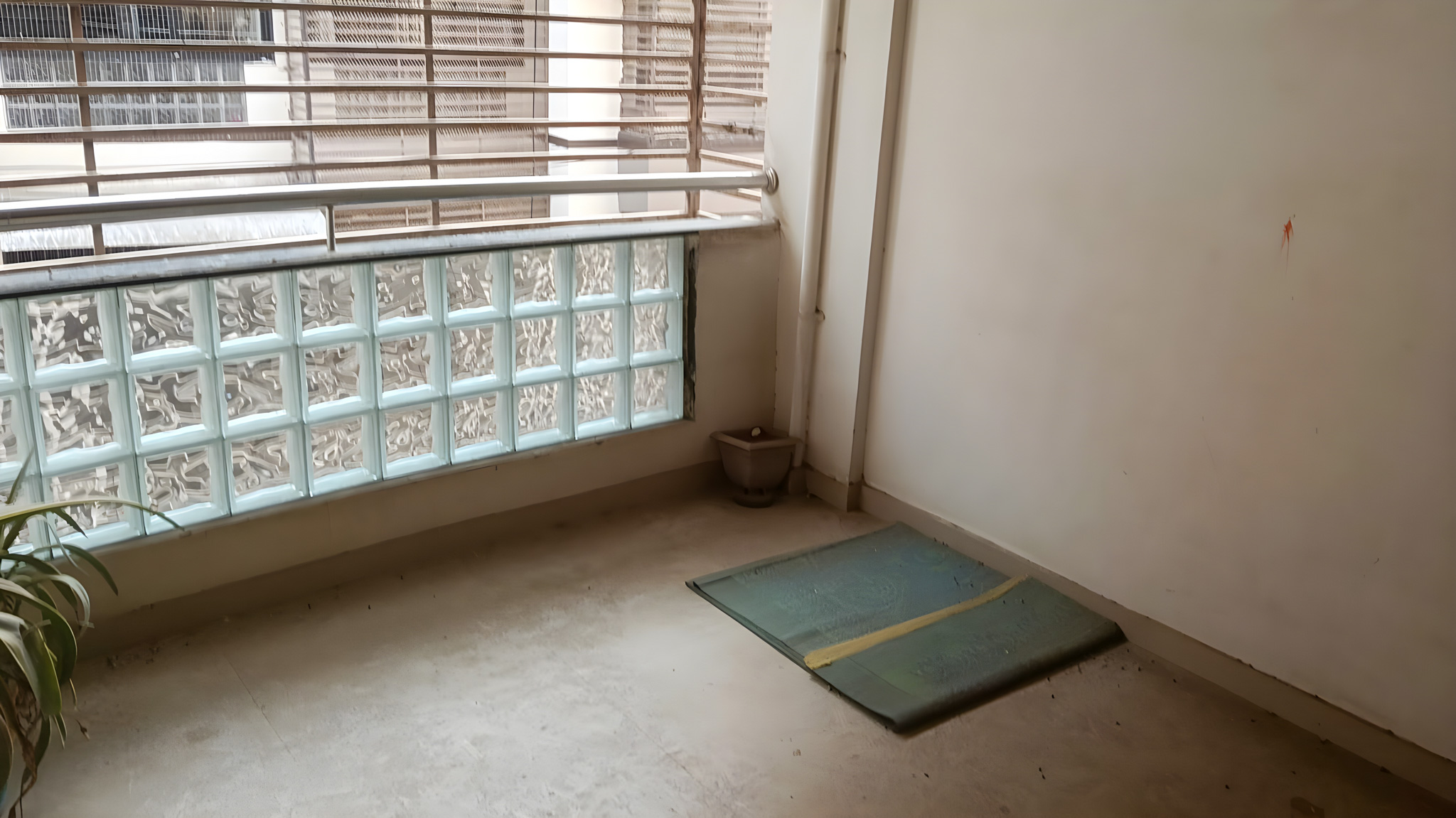 200 square yard Flat for sale in Ahmedabad — photo 3
