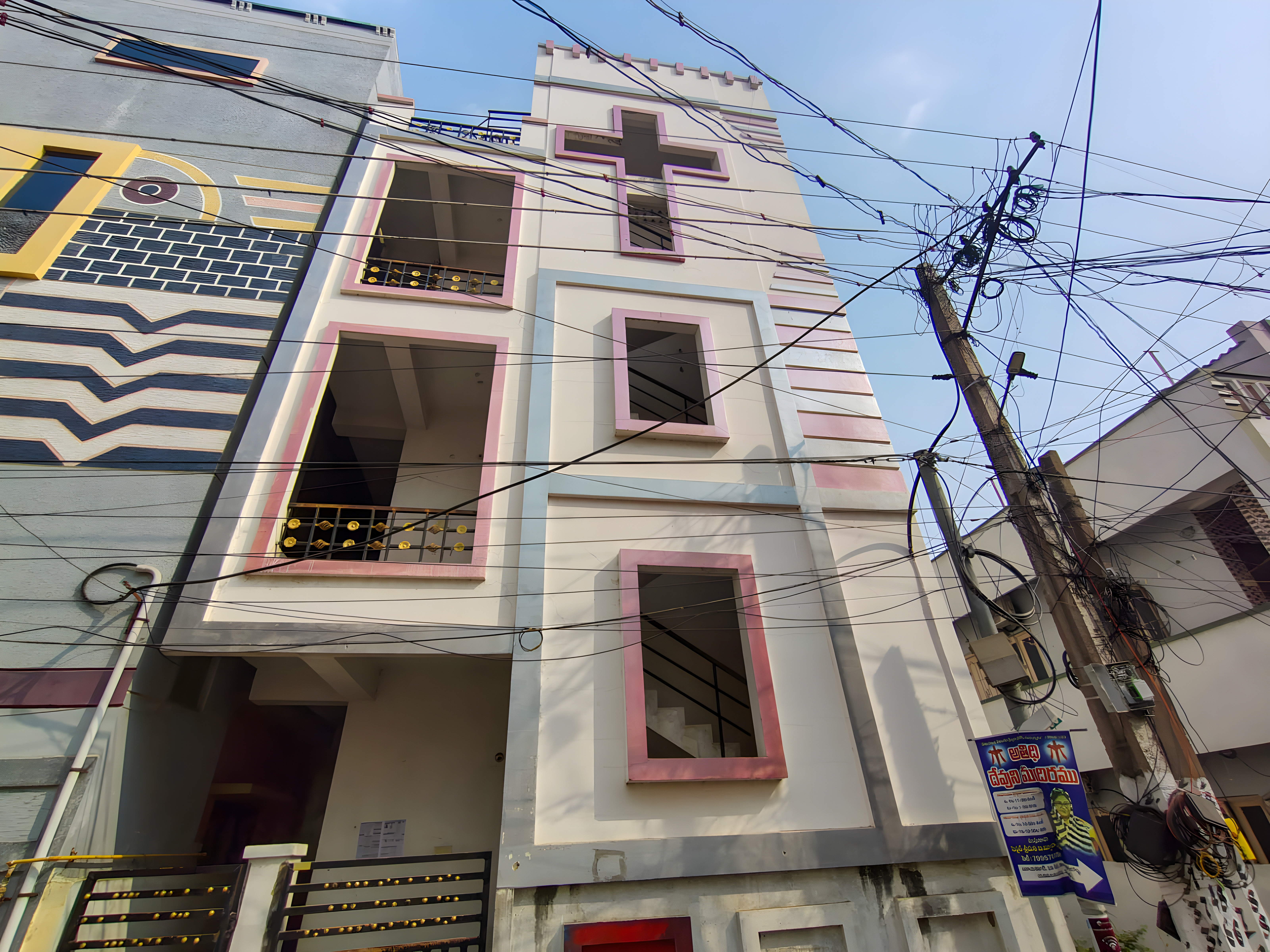3 BHK Individual House for sale in RCC BUILDING, YANAMALAKUDURU Vijayawada — photo 2