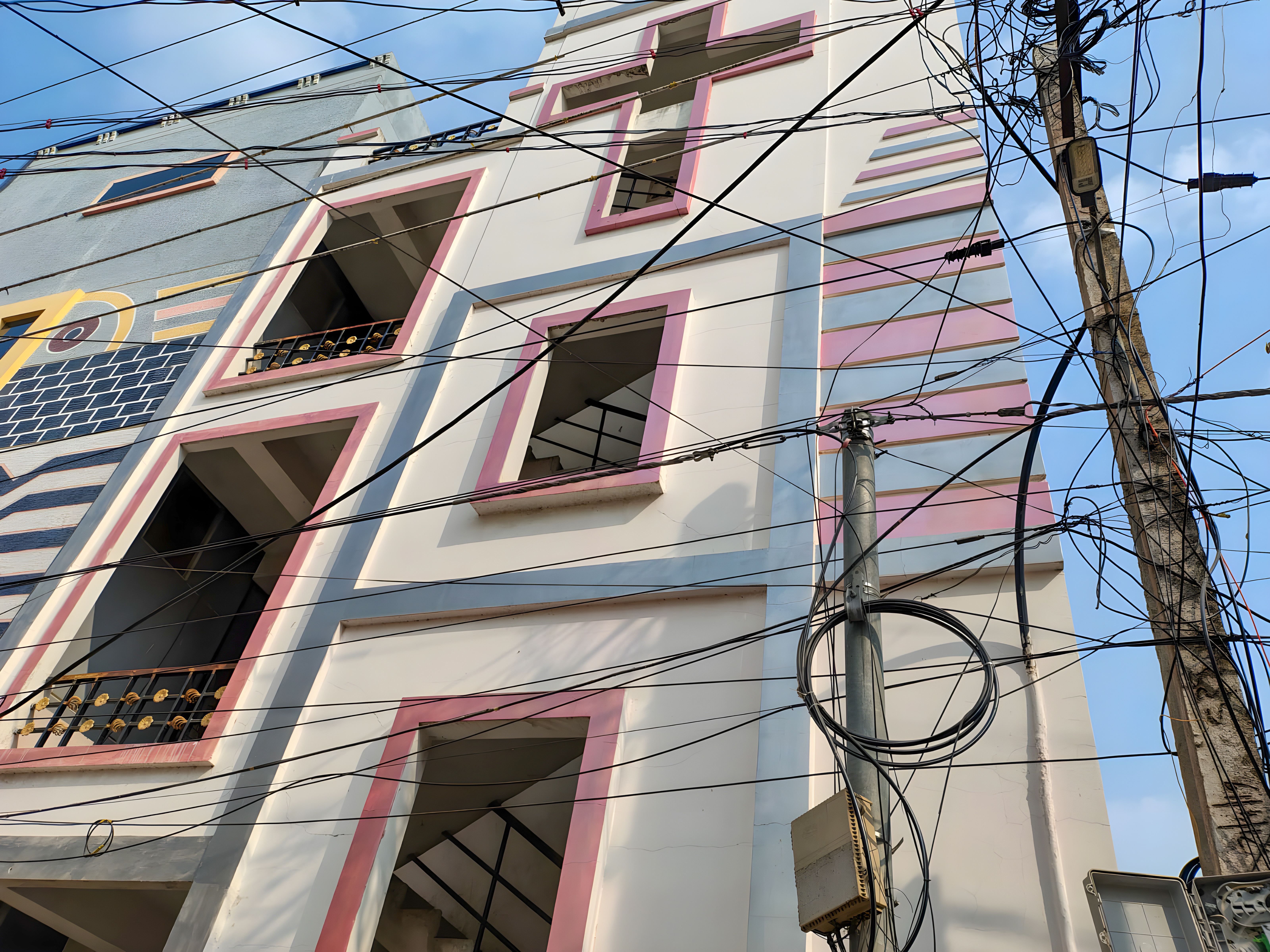 3 BHK Individual House for sale in RCC BUILDING, YANAMALAKUDURU Vijayawada — photo 5