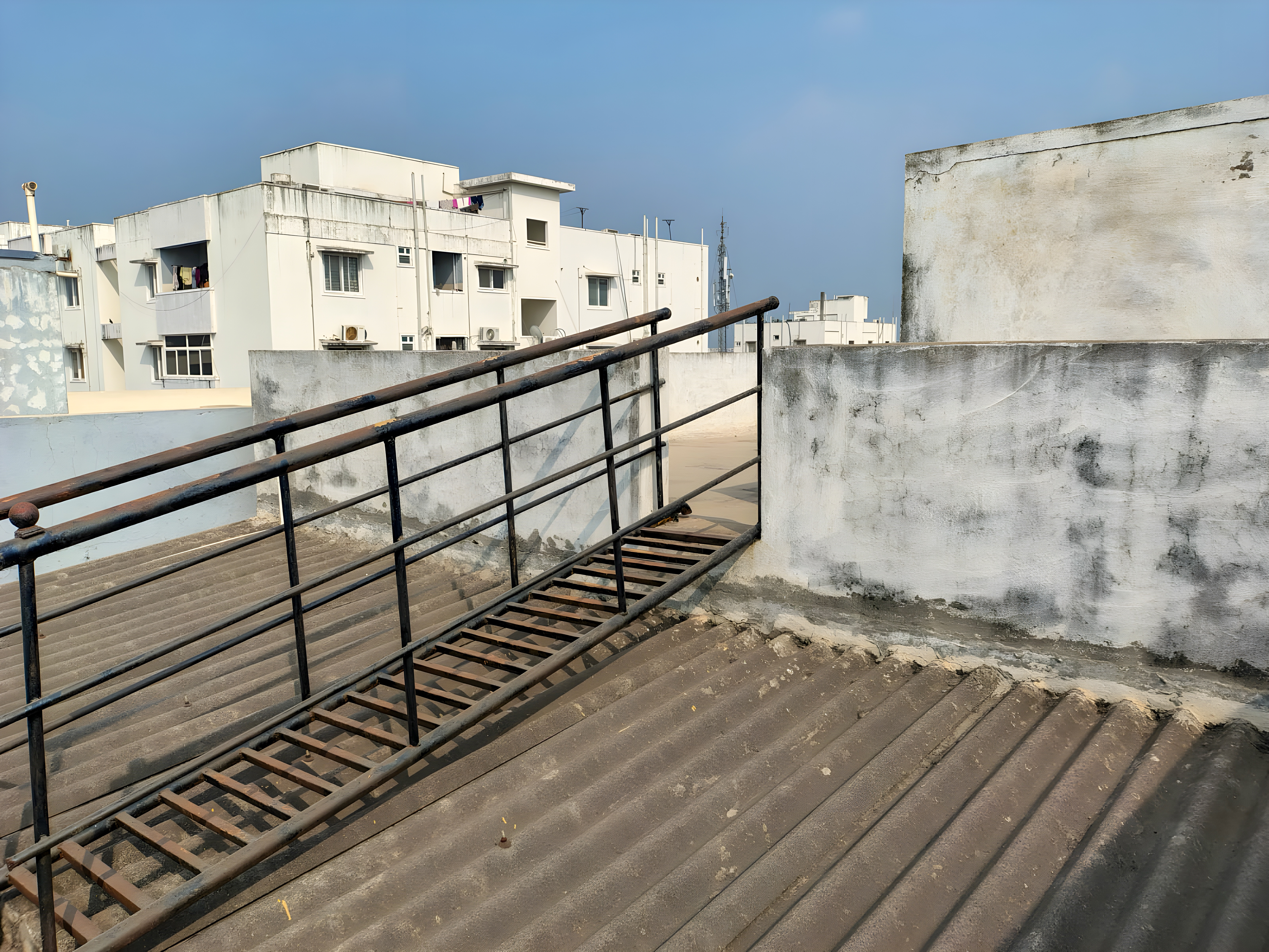 3 BHK Individual House for sale in RCC BUILDING, YANAMALAKUDURU Vijayawada — photo 7