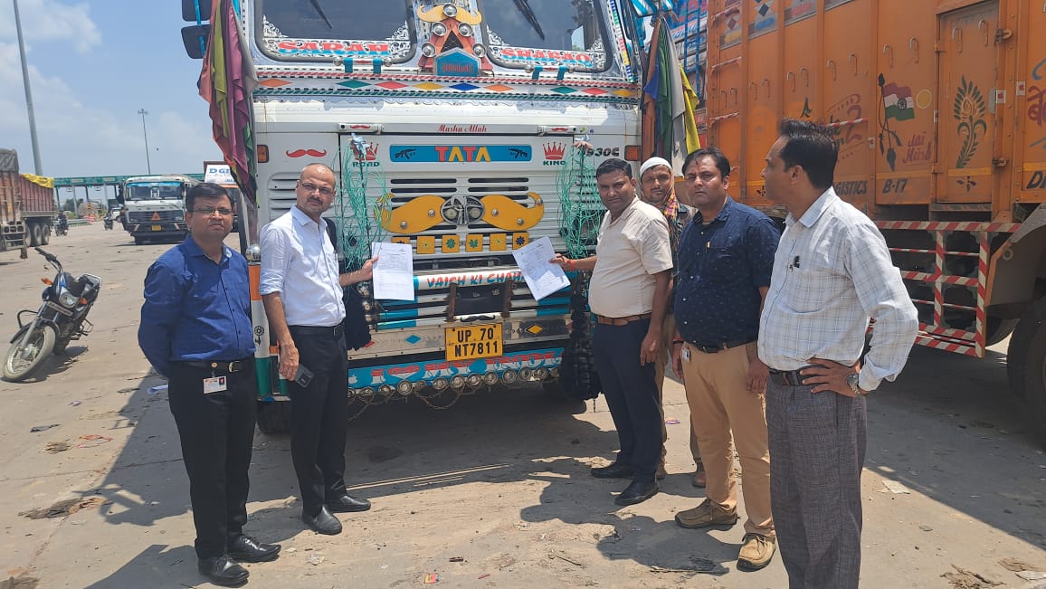 VEHICLE-TATA LPT for sale in Prayagraj — photo 1