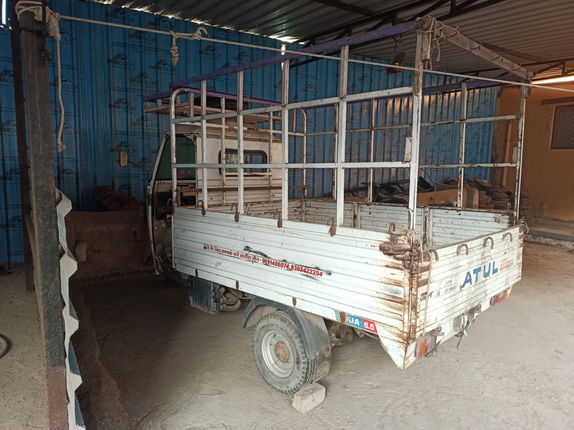 GOODS CARRIER for sale in BADNAWAR Badnawar — photo 2