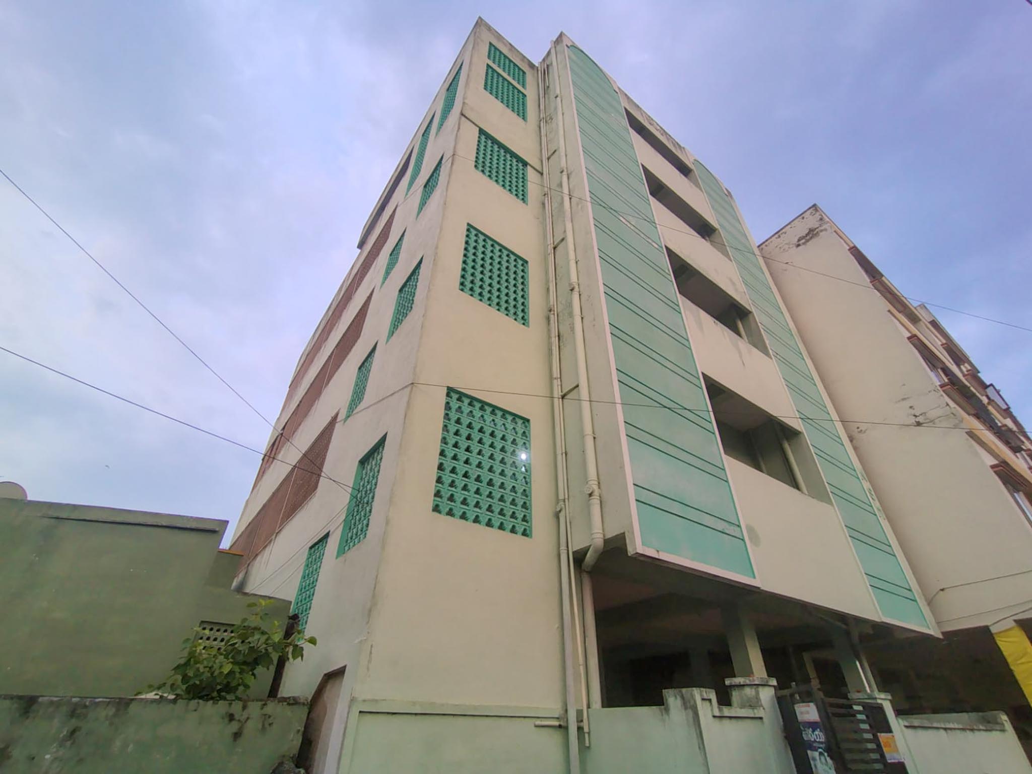 749 square feet Flat for sale in RAJYA LAKSHMI RESIDENCY, TADIGADAPA KRISHNA DISTRICT Vijayawada — photo 16
