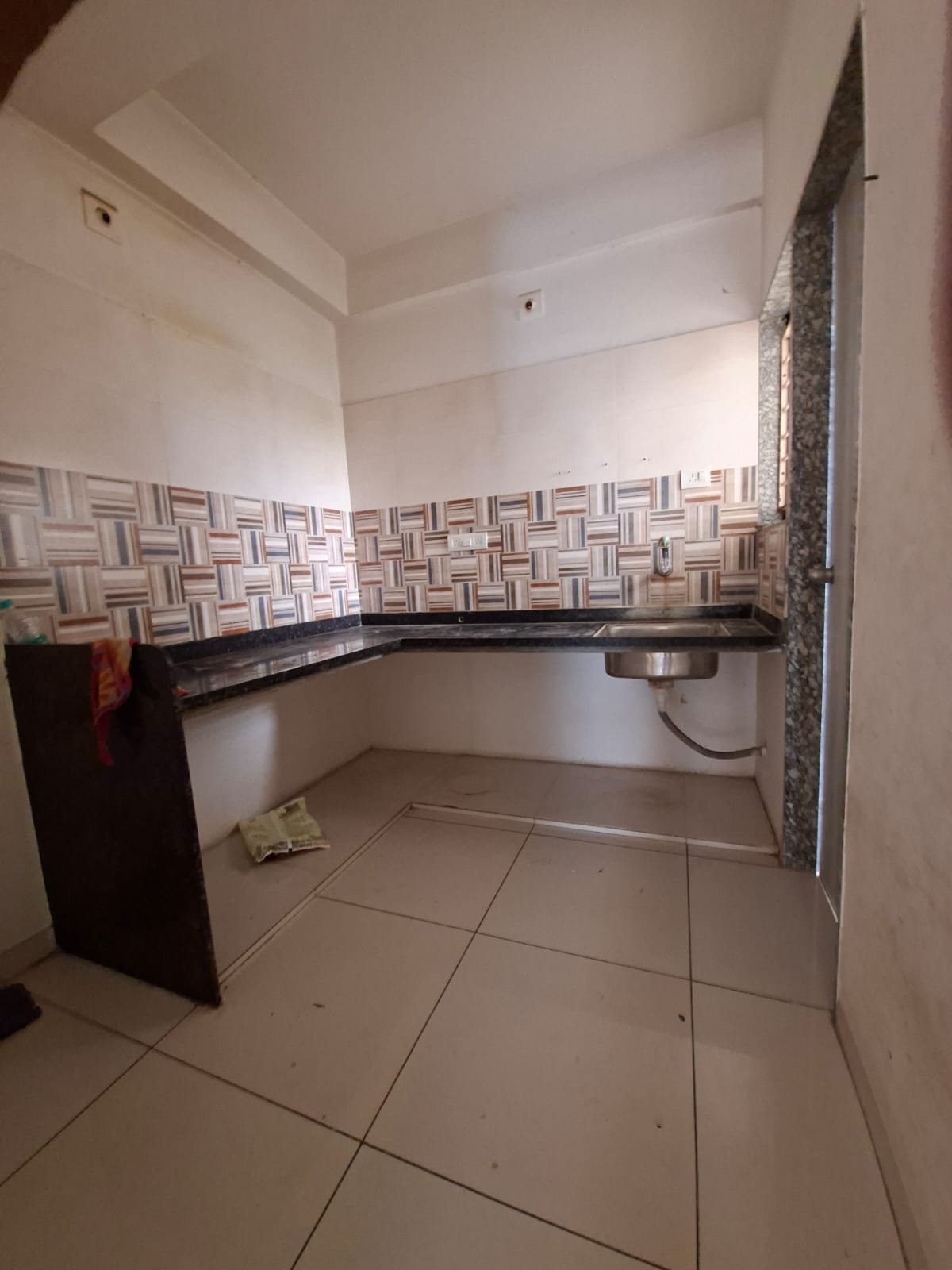 52.93 square meter Flat for sale in E-502, TOWER E, FIFTH FLOOR, AARYA ELEGANCE, CANAL ROAD BIL, BEHIND SHAGUN PARTY PLOT, BIL VADODARA Vadodara — photo 3