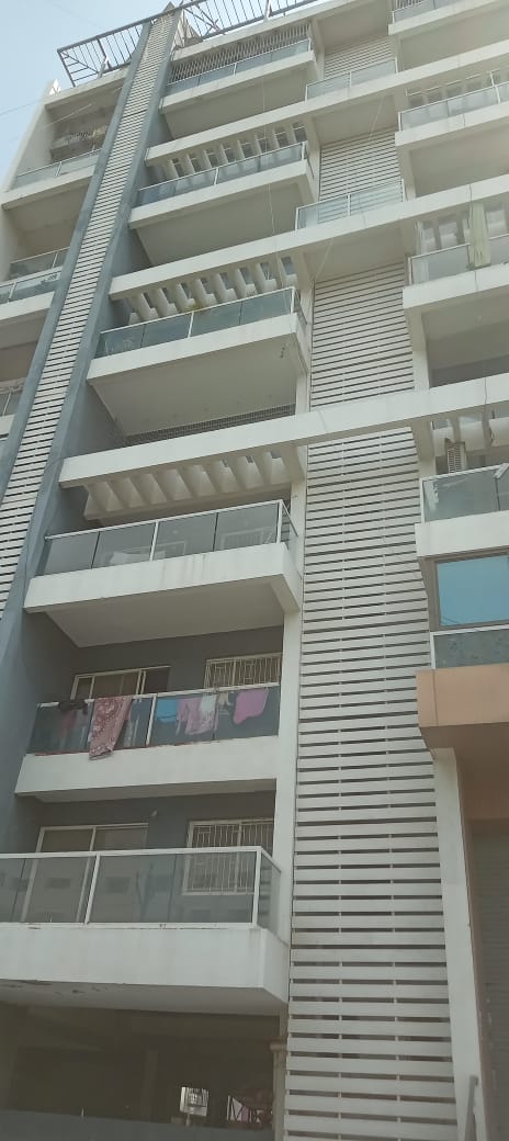 1 BHK Flat for sale in Crystal Tower Apartment, Solapur Solapur — photo 2