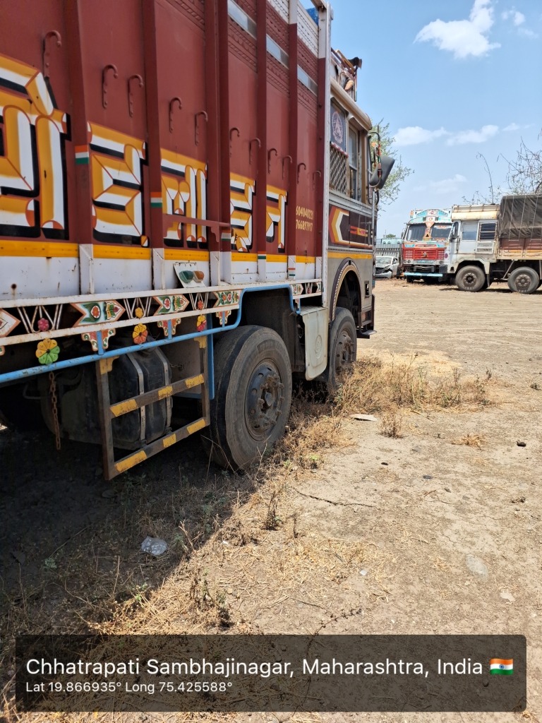 COMMERCIAL VEHICLE for sale in Chitegaon — photo 4