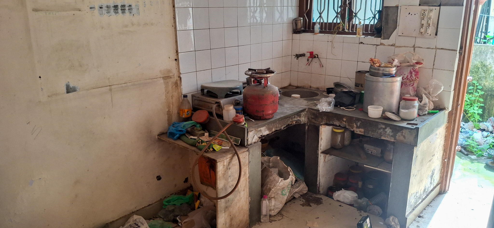 282 square feet Individual House for sale in SAINATH PARK SOCIETY, NEAR TO ROAD Vadodara — photo 7
