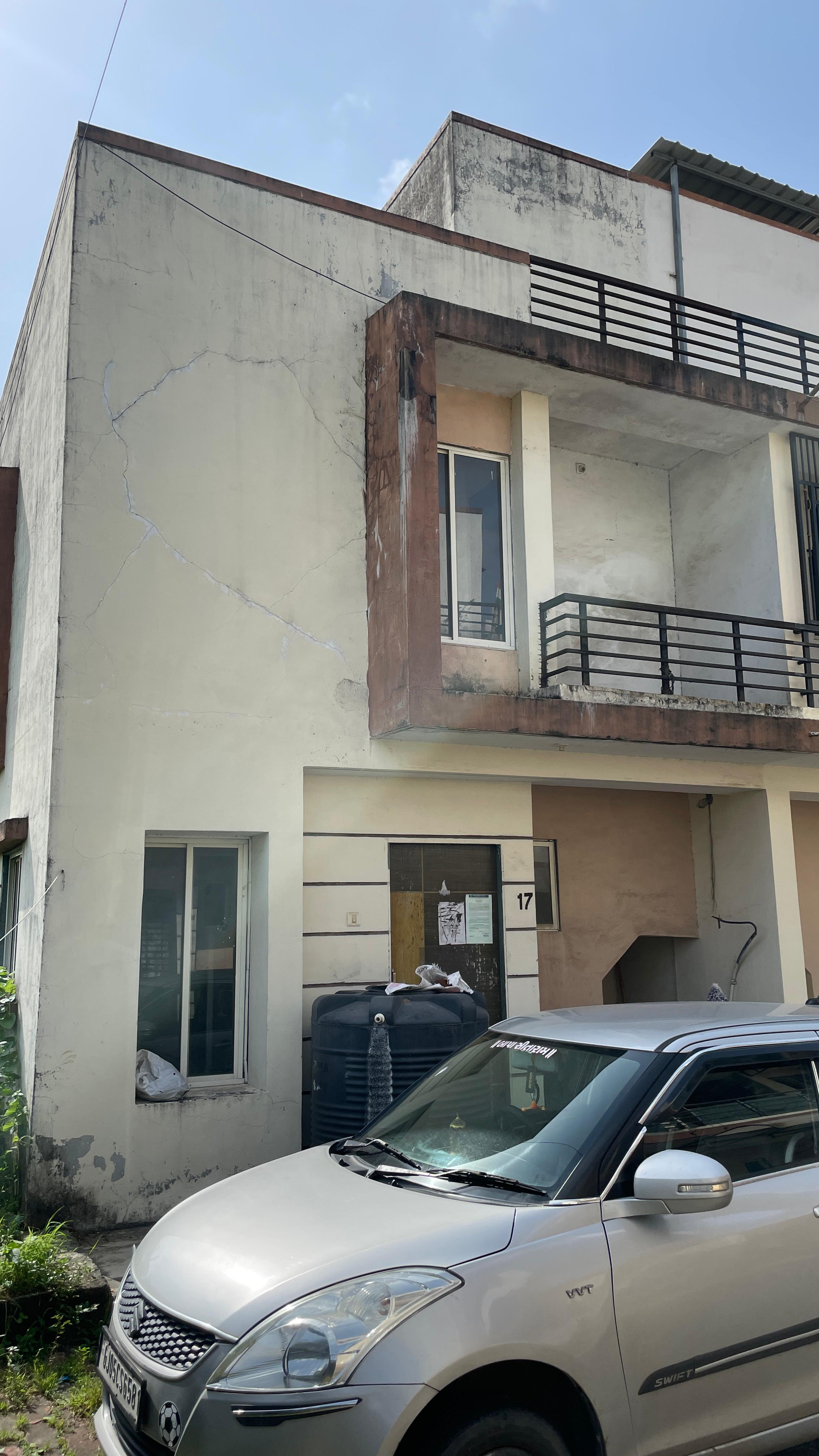 Individual House for sale in Surat — photo 1