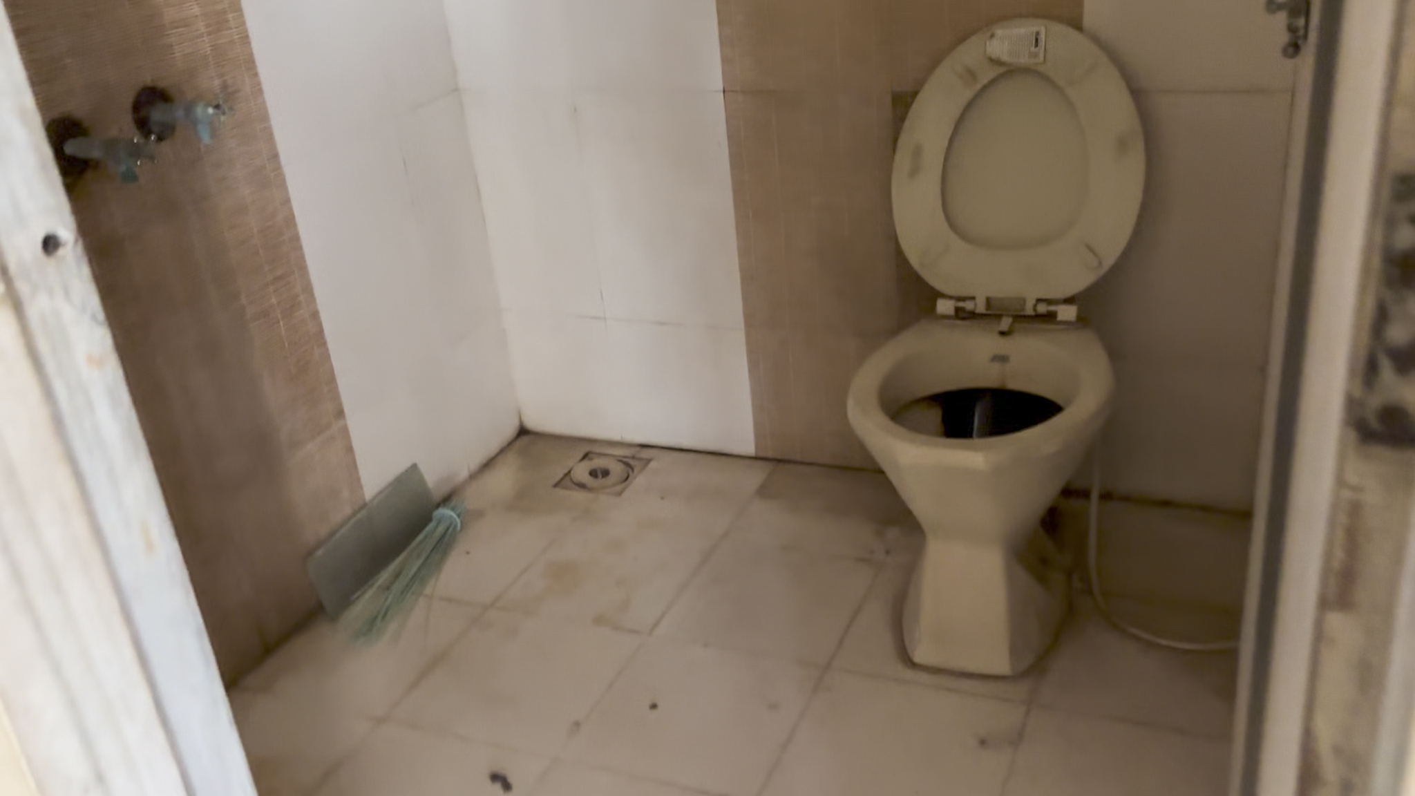 Flat for sale in Valsad — photo 14