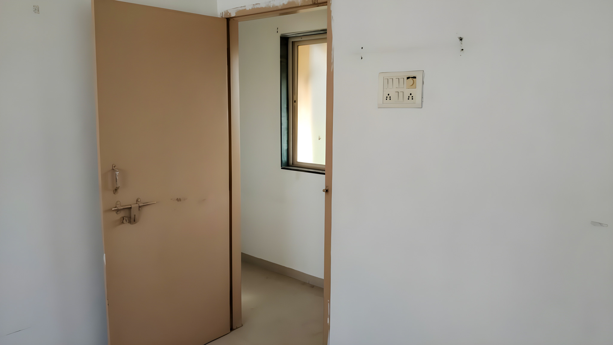 1176 square feet Flat for sale in Ichchhapor — photo 9