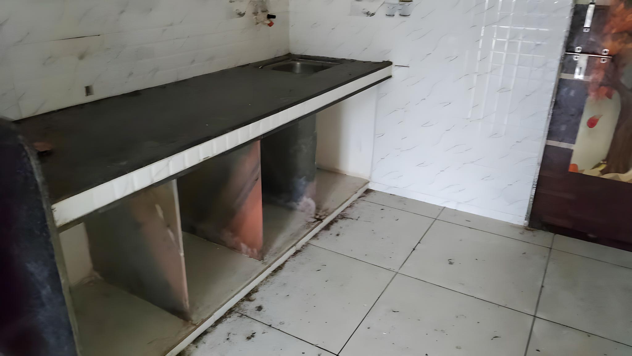 40.18 square meter Individual House for sale in Sayan — photo 3