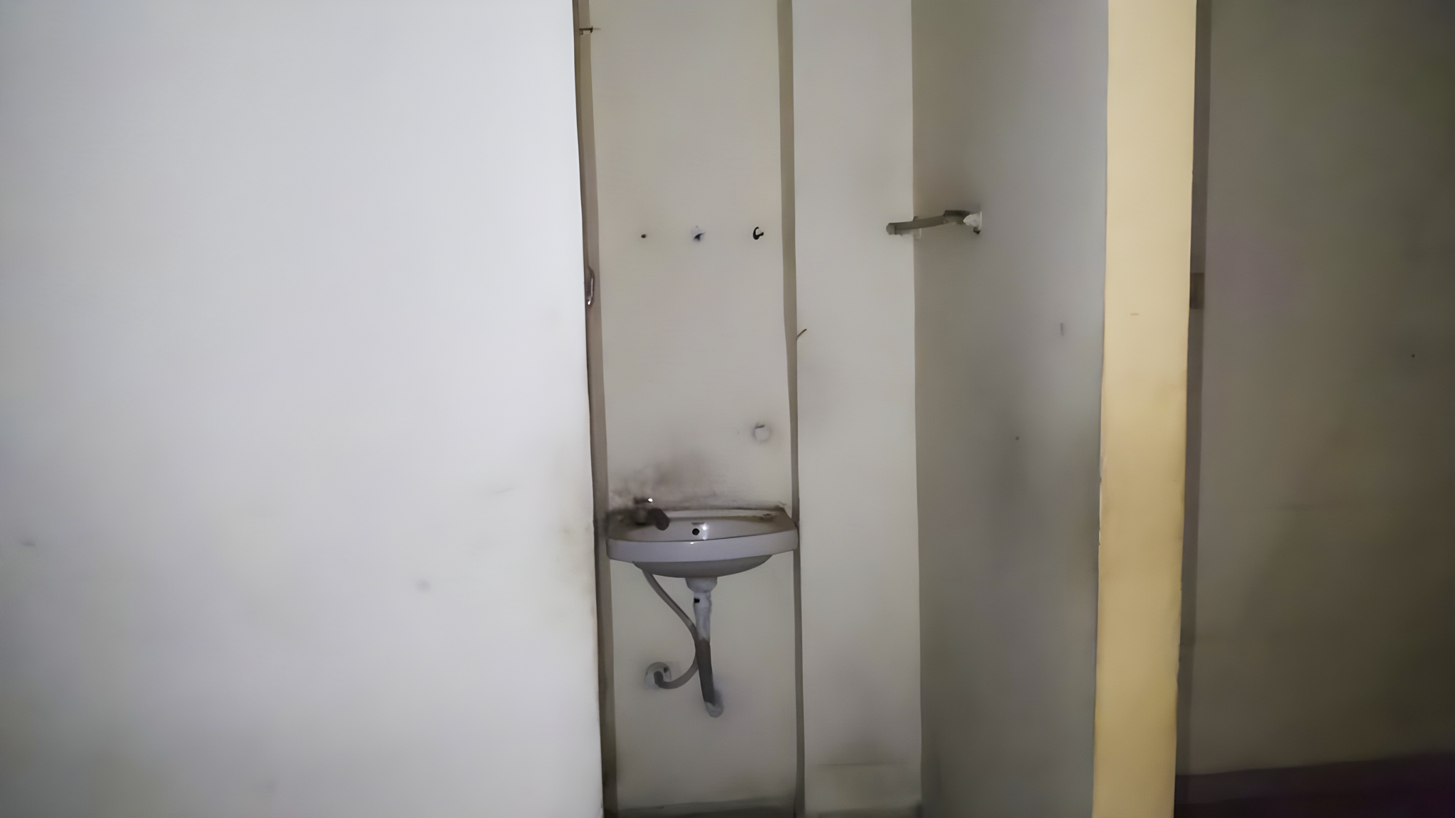 Flat for sale in Surat — photo 18
