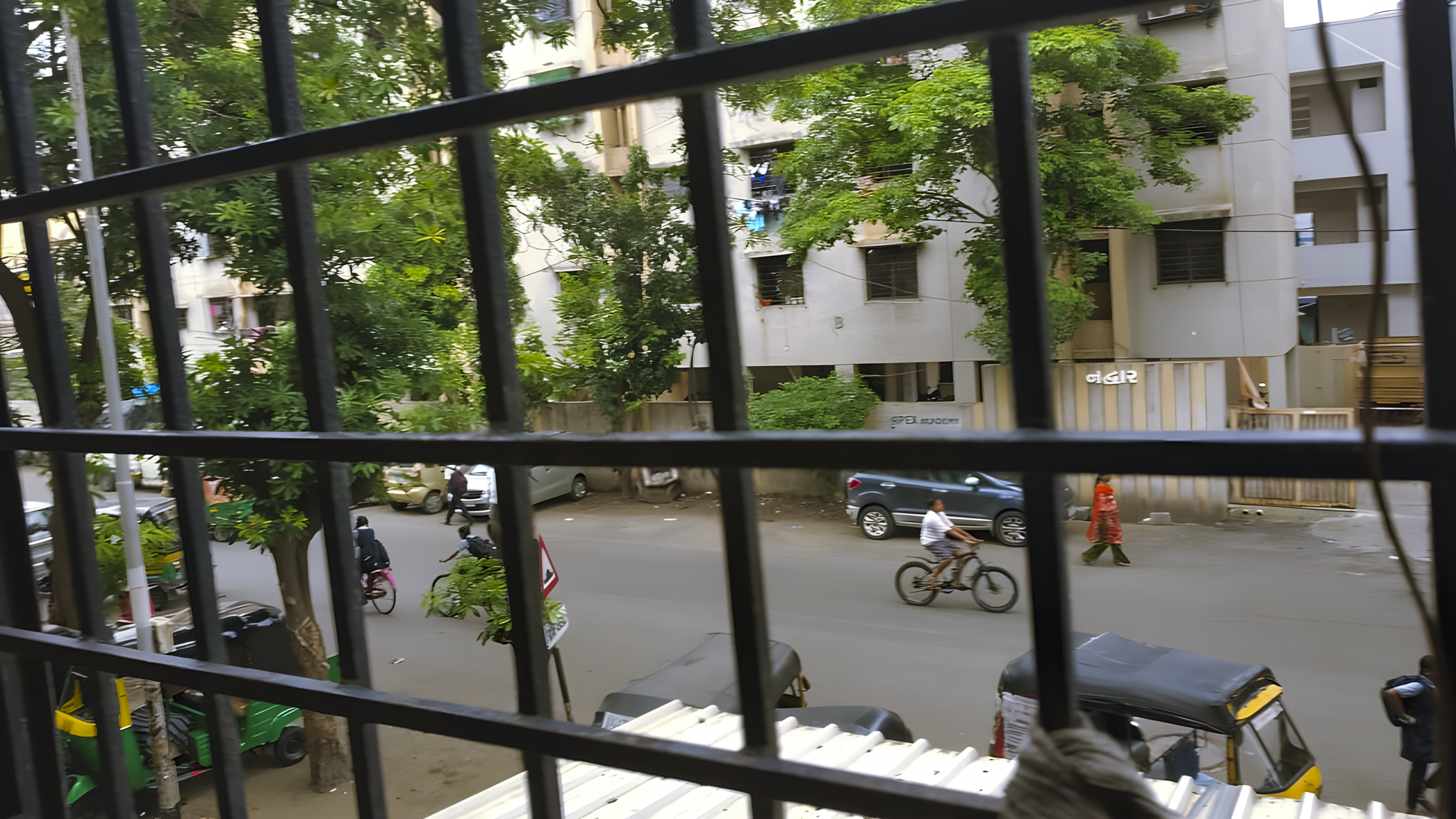 94.89 square meter Flat for sale in Surat — photo 4