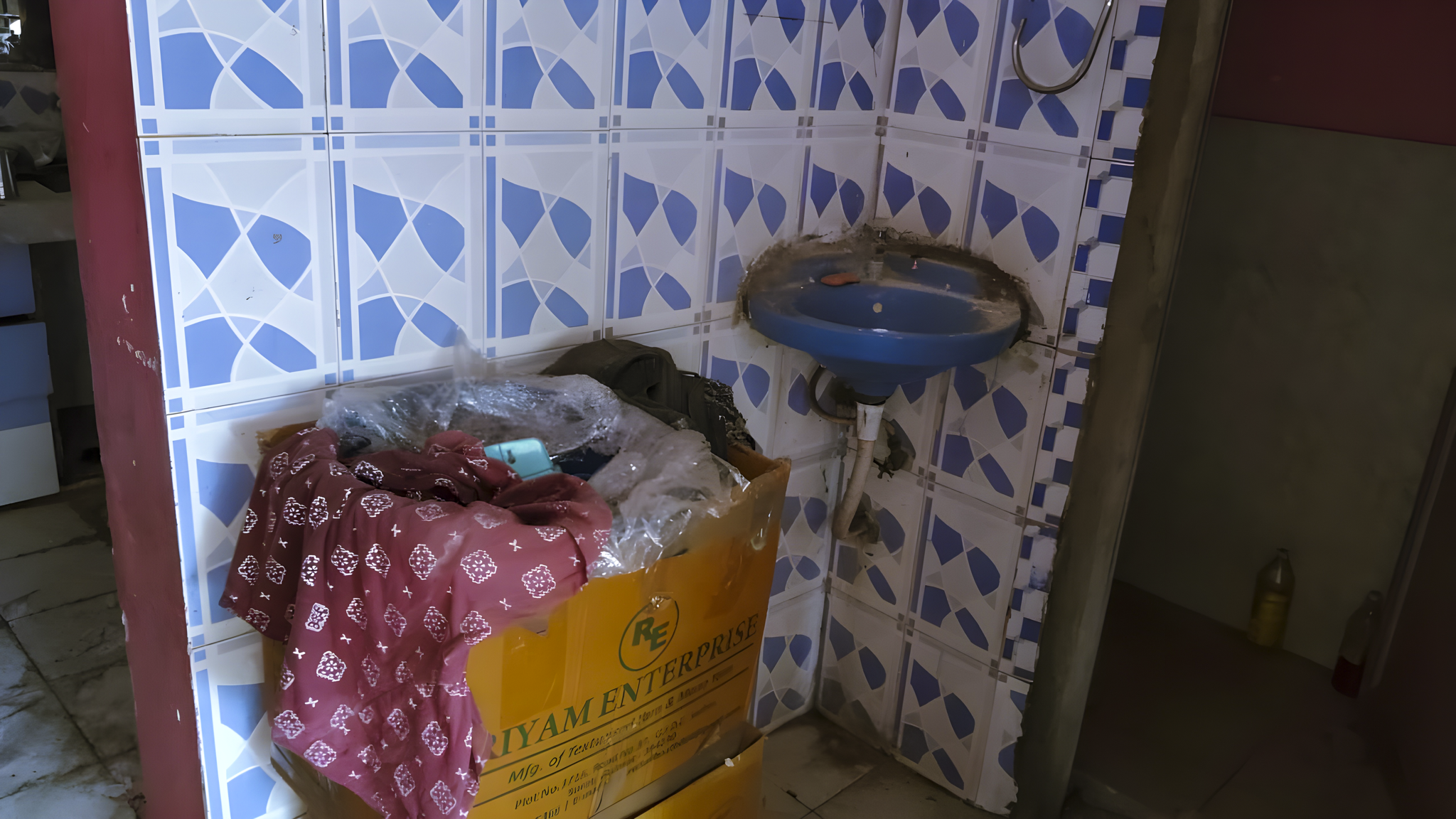 94.89 square meter Flat for sale in Surat — photo 5